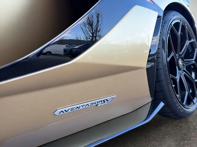 Lamborghini Aventador Roadster SVJ LP770-4 Ansicht 18