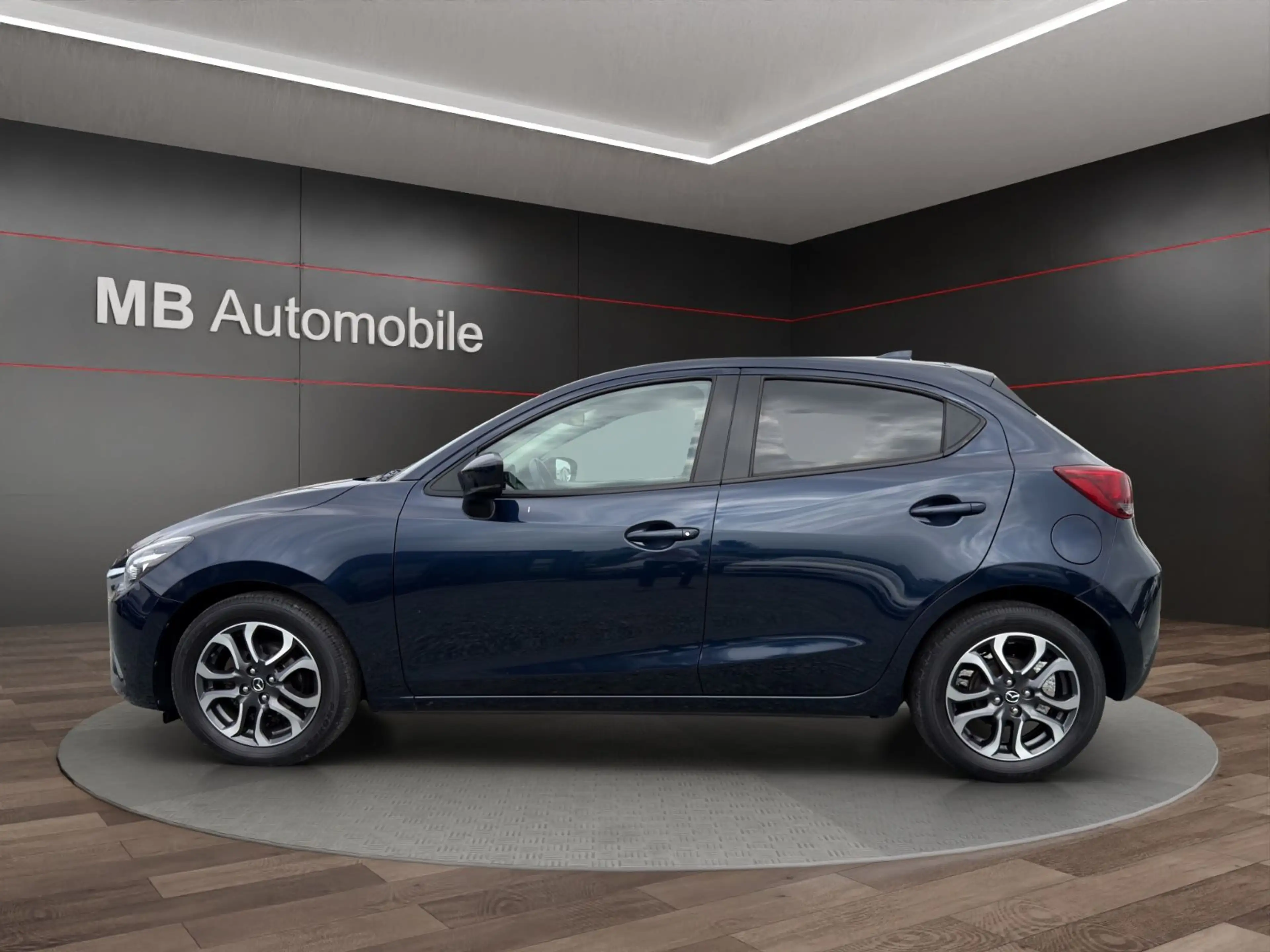 Mazda 2 Lim. Sports-Line — photo 11