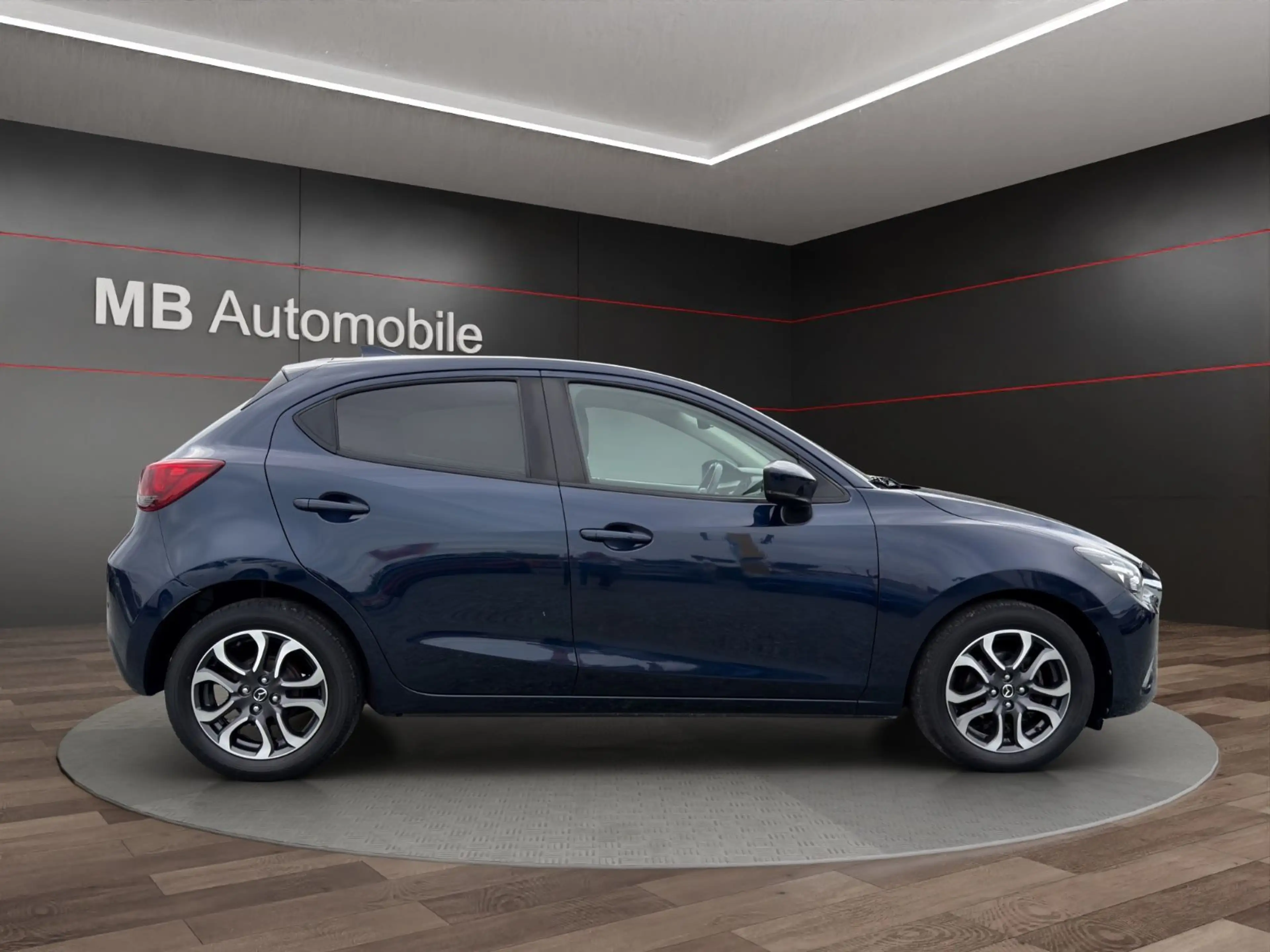 Mazda 2 Lim. Sports-Line — photo 10