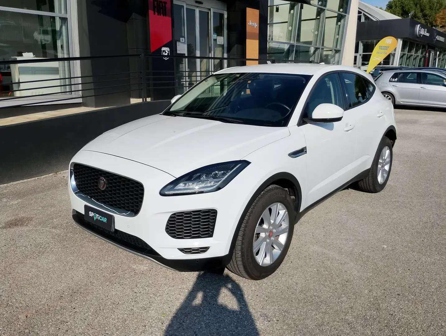 Jaguar E-Pace 2017 2.0d i4 S awd 150cv auto my19 Bianco - 1