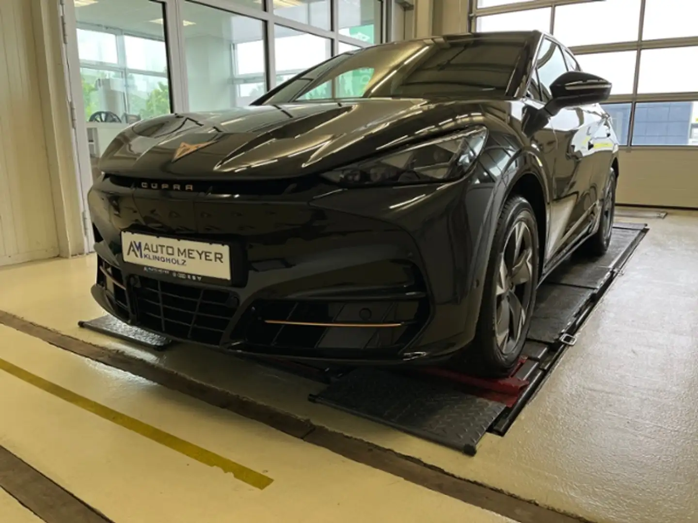 CUPRA Tavascan 210KW Wärmepumpe ACC Rückfahrkamera Gris - 2