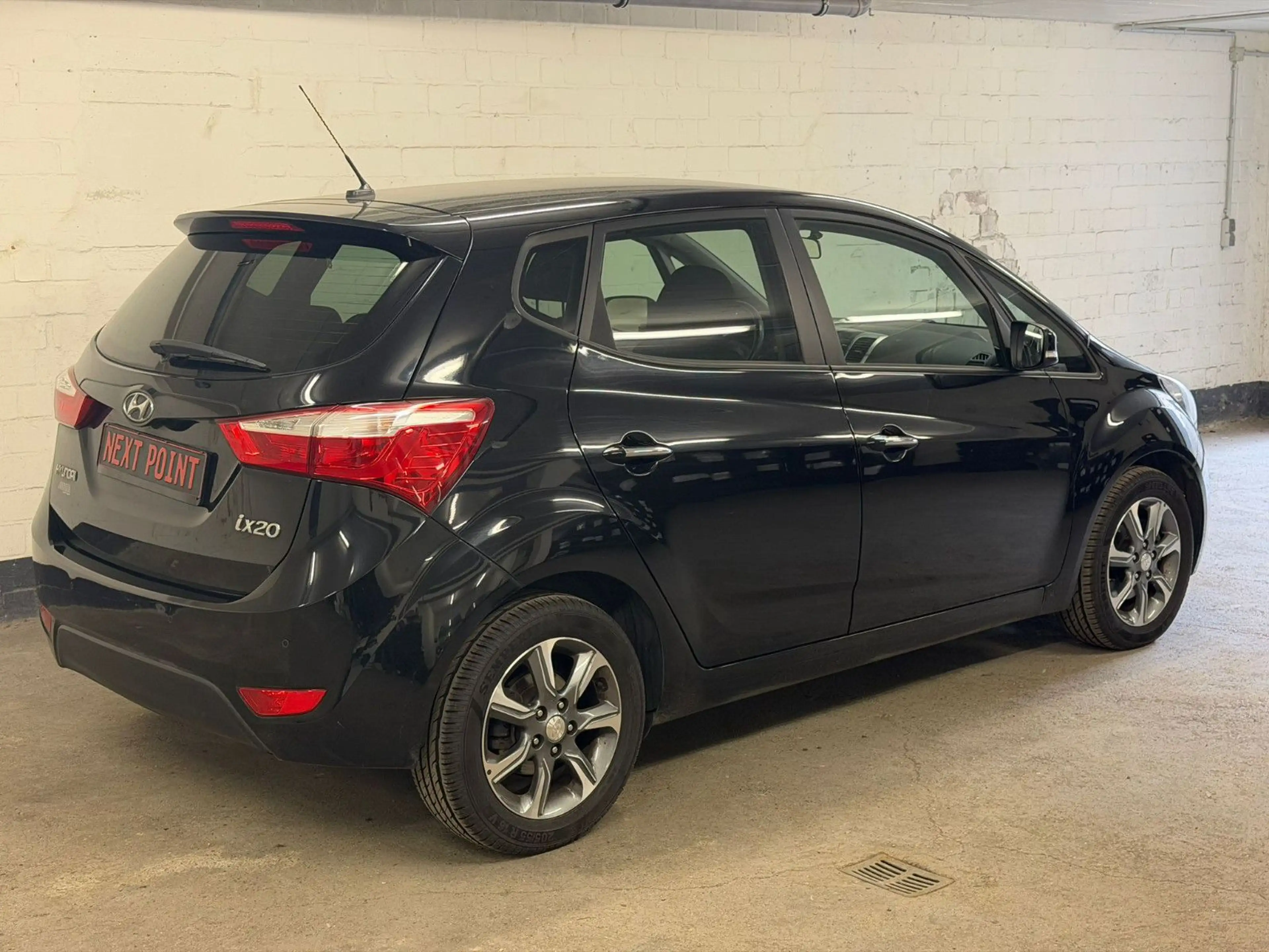 Hyundai iX20 blue Passion, 125 PS, 1 Hand — photo 4