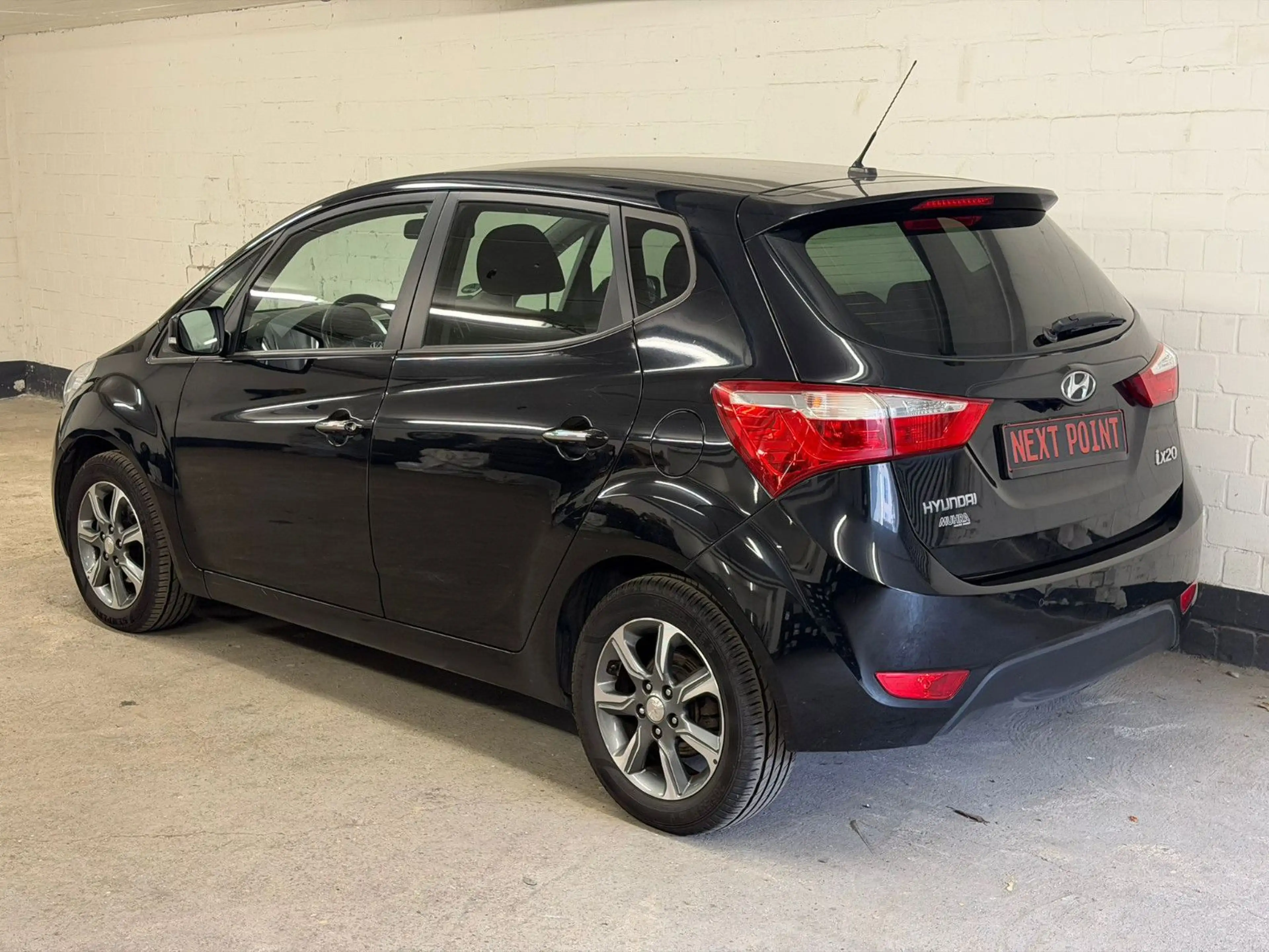 Hyundai iX20 blue Passion, 125 PS, 1 Hand — photo 6
