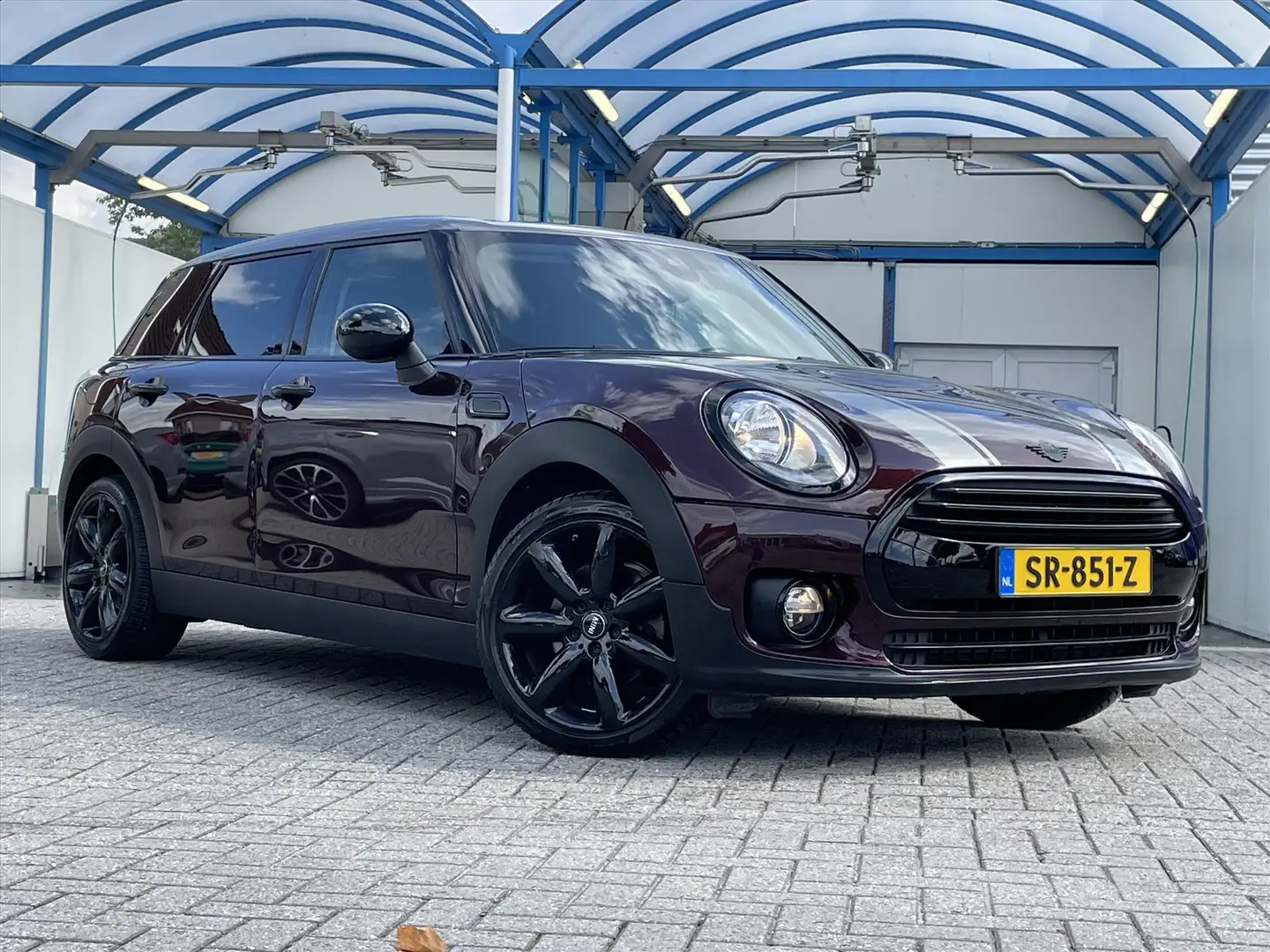 MINI Cooper Clubman 1.5 Business / Navi / Stoelverwarming / Bleutooth Violet - 2