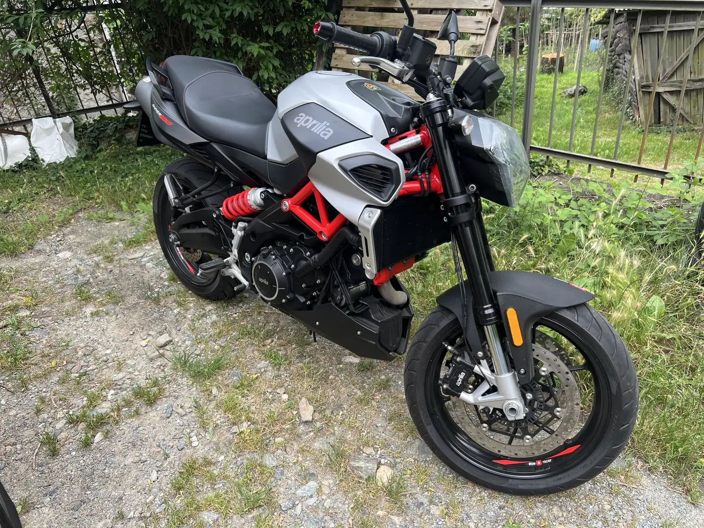 Aprilia Shiver 900 - 1