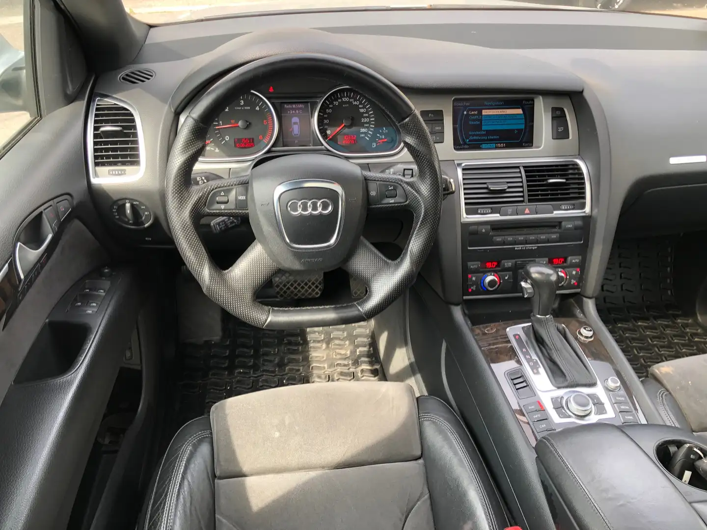 Audi Q7 3.0 TDI Quattro S-Line  **Klima*Tempo*Isofix** Silber - 2