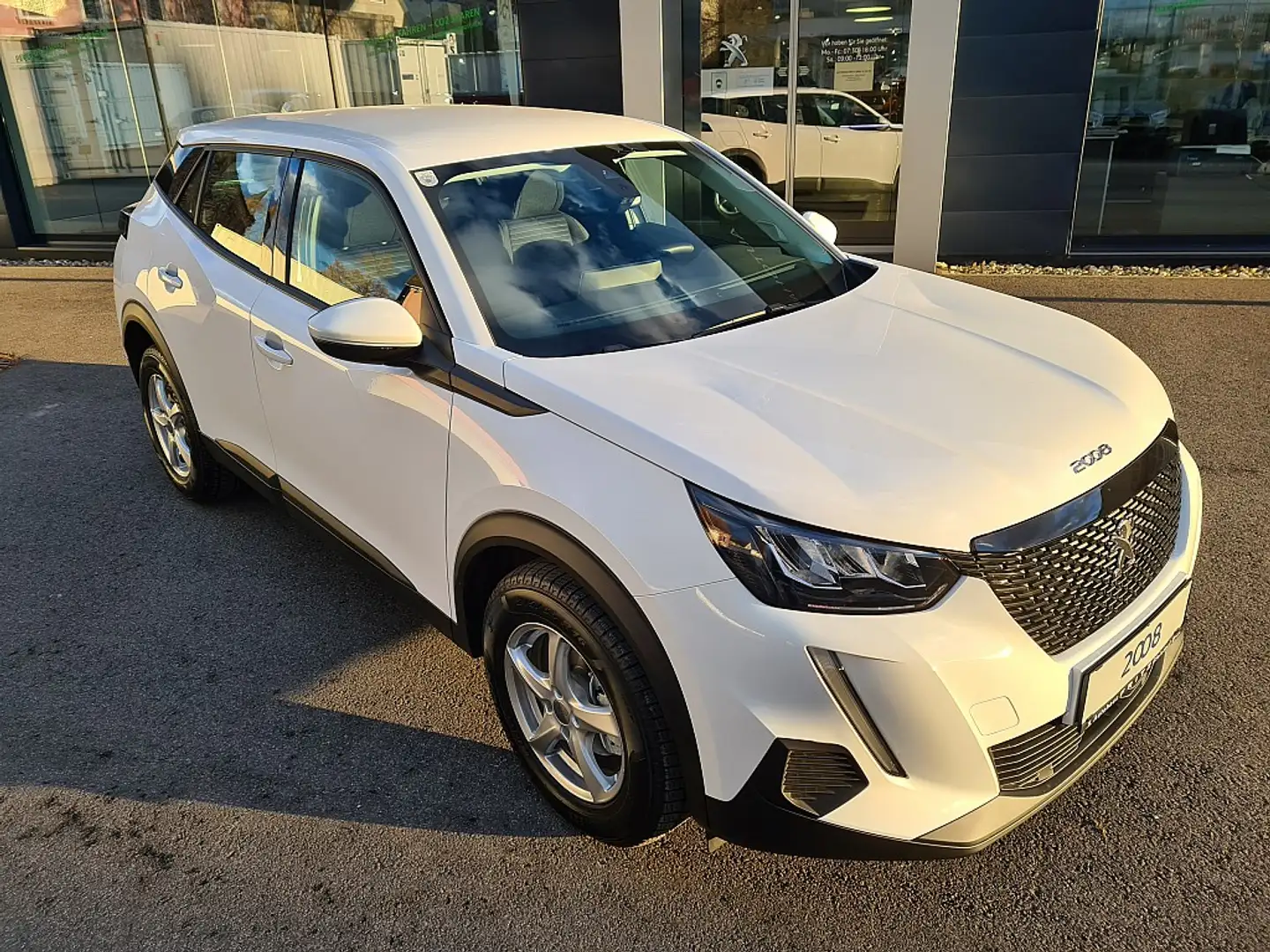 Peugeot 2008 BlueHDi 110 S&S Active Pack "reseviert O" Weiß - 1