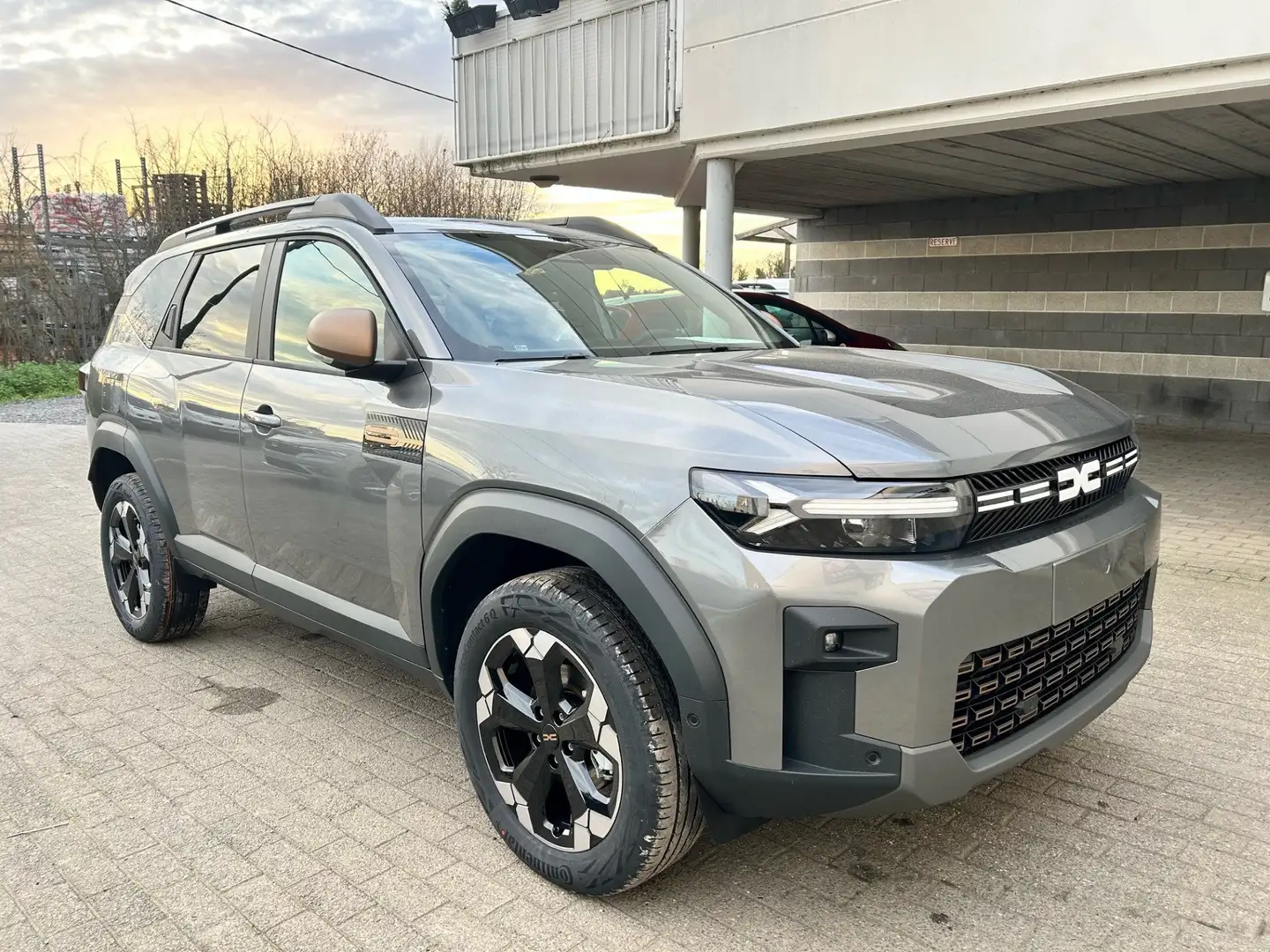 Dacia Bigster Extreme hybrid 155 Gris - 1