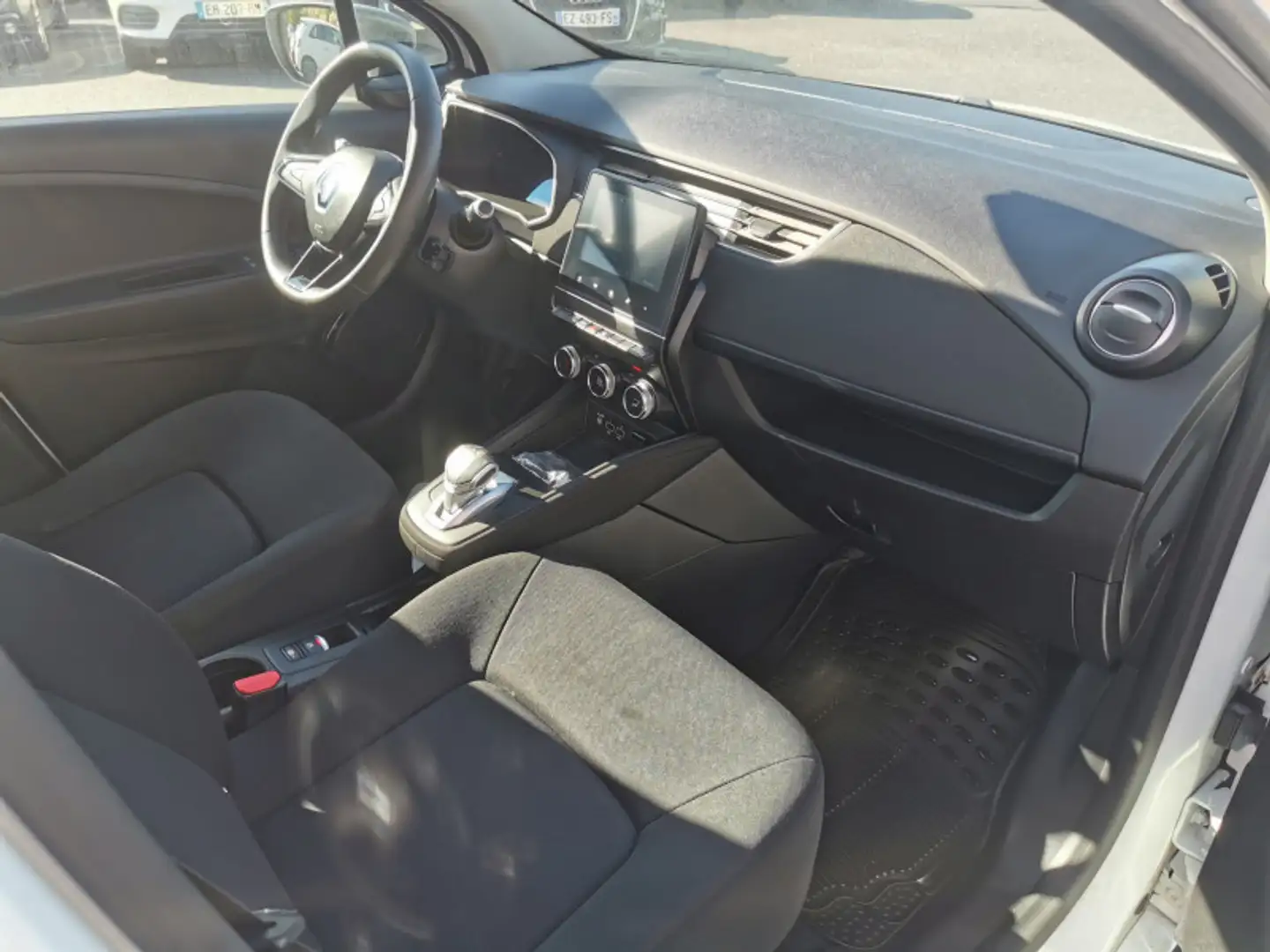 Renault ZOE LIFE CHARGE NORMALE R110 ACHAT INTEGRAL Blanc - 2