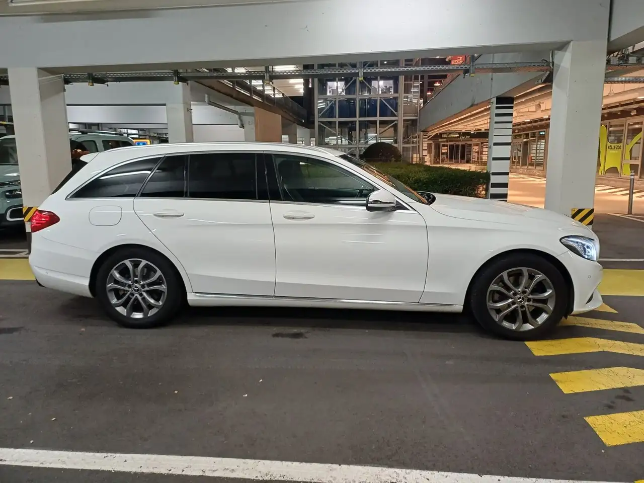 Mercedes-Benz C 220
