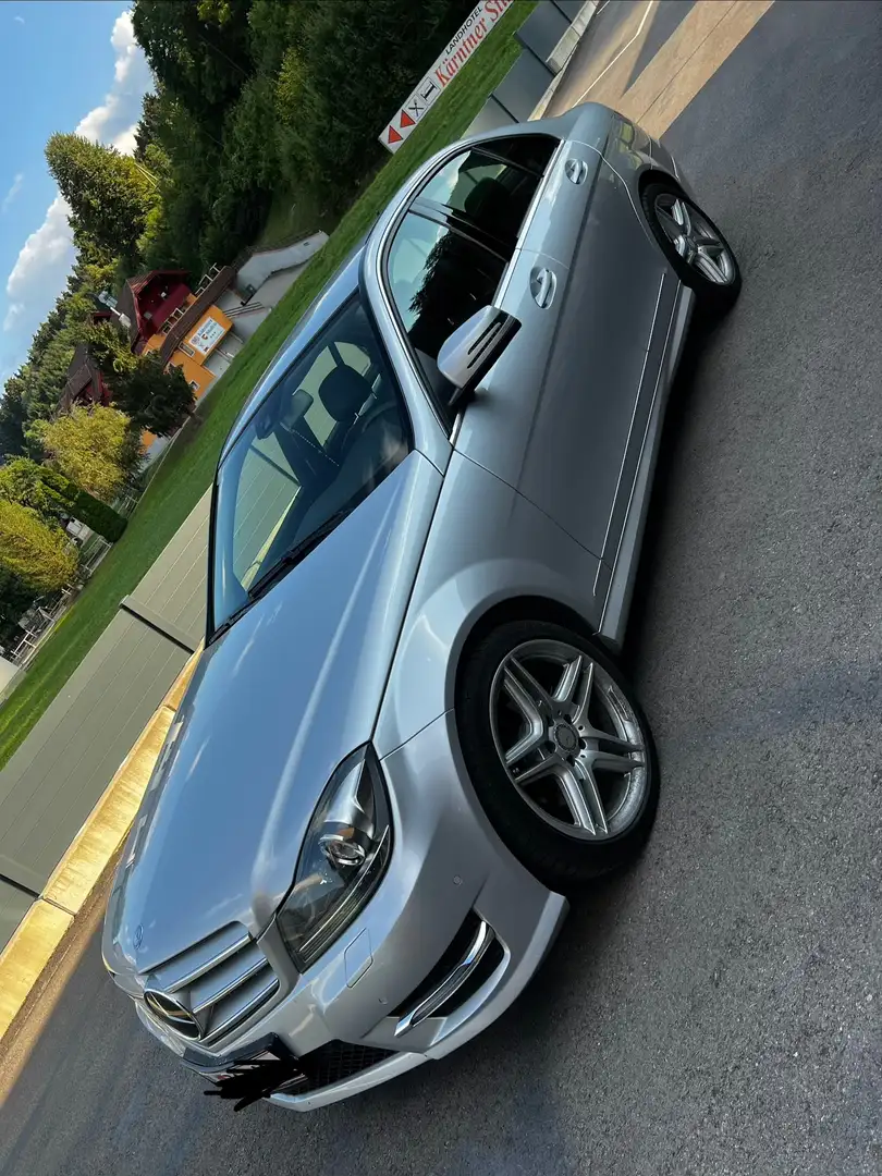 Mercedes-Benz C 250 C 250 T Avantgarde BlueEfficiency 4MATIC CDI Aut. Avantgarde Schwarz - 1