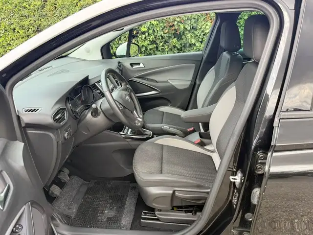 Opel Crossland X view 9