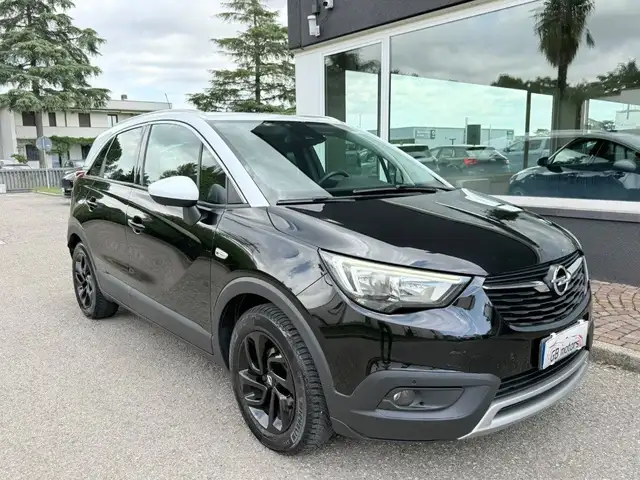Opel Crossland X view 4