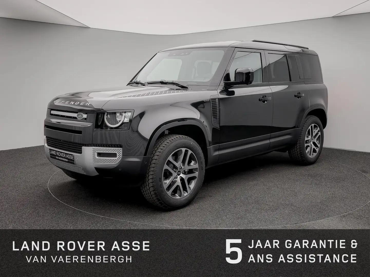 Land Rover Defender 110 D200 S AWD Zwart - 1