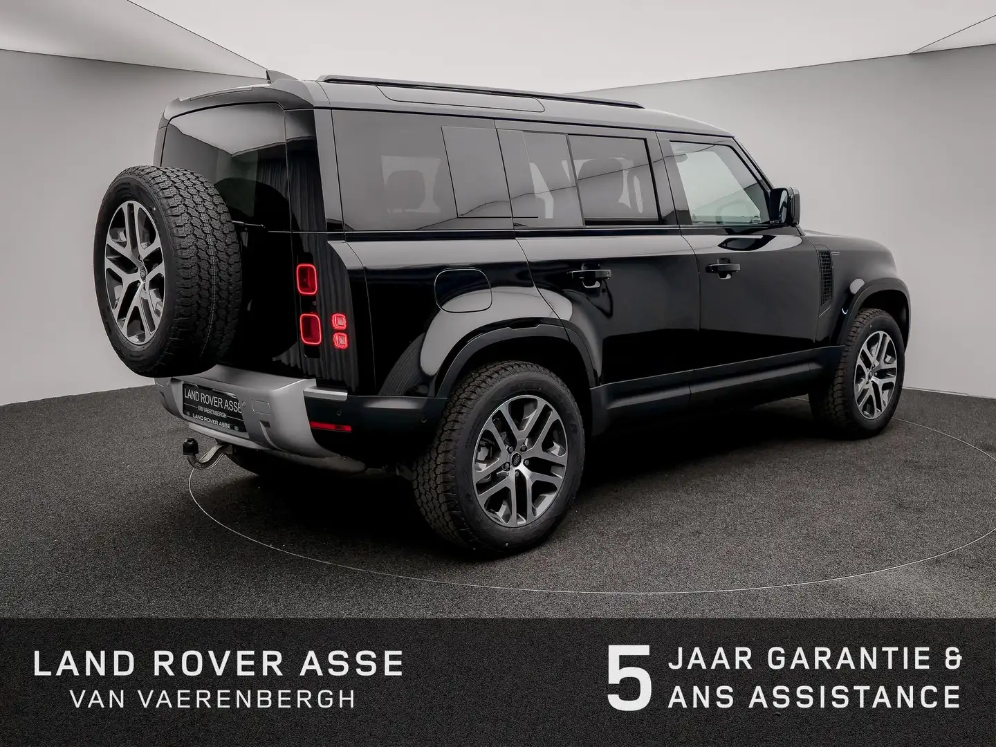 Land Rover Defender 110 D200 S AWD Zwart - 2