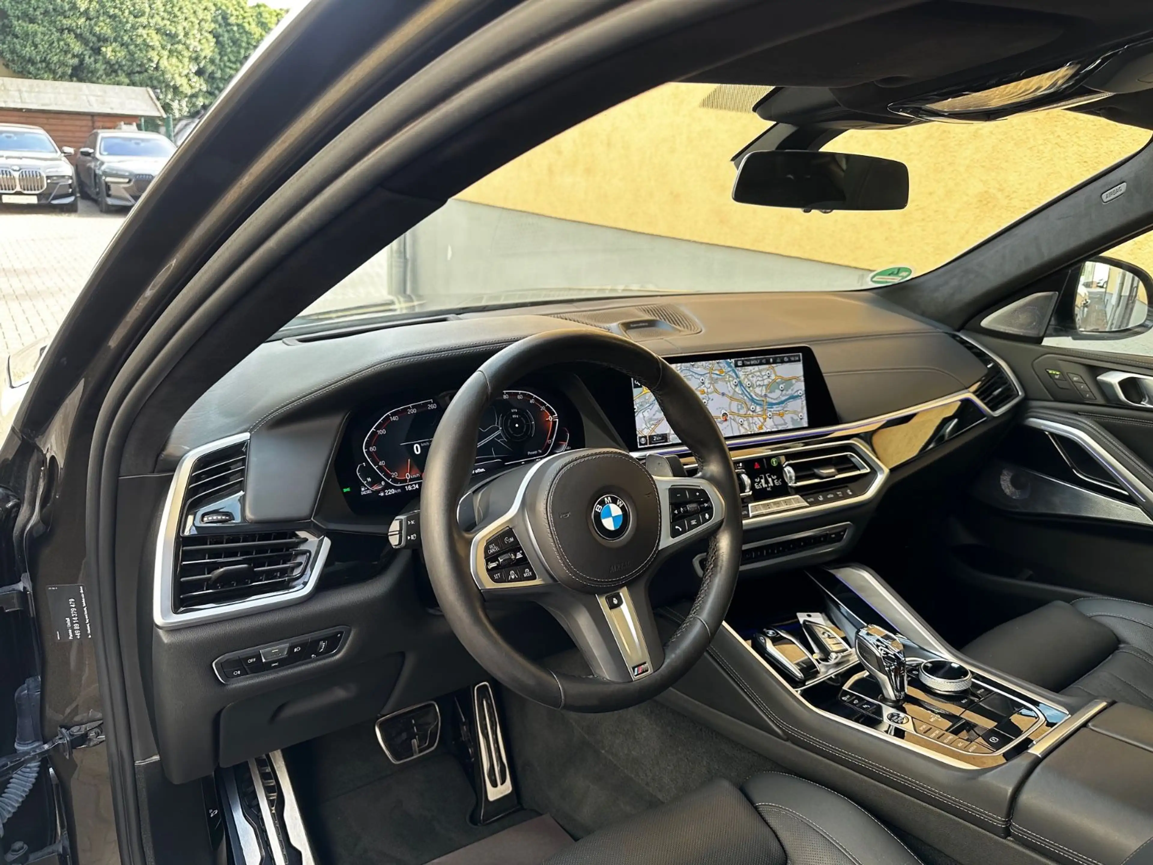 BMW X6 xDr40d M Sport PANO-SKY*B&W*Massage*Sitzklima — photo 2