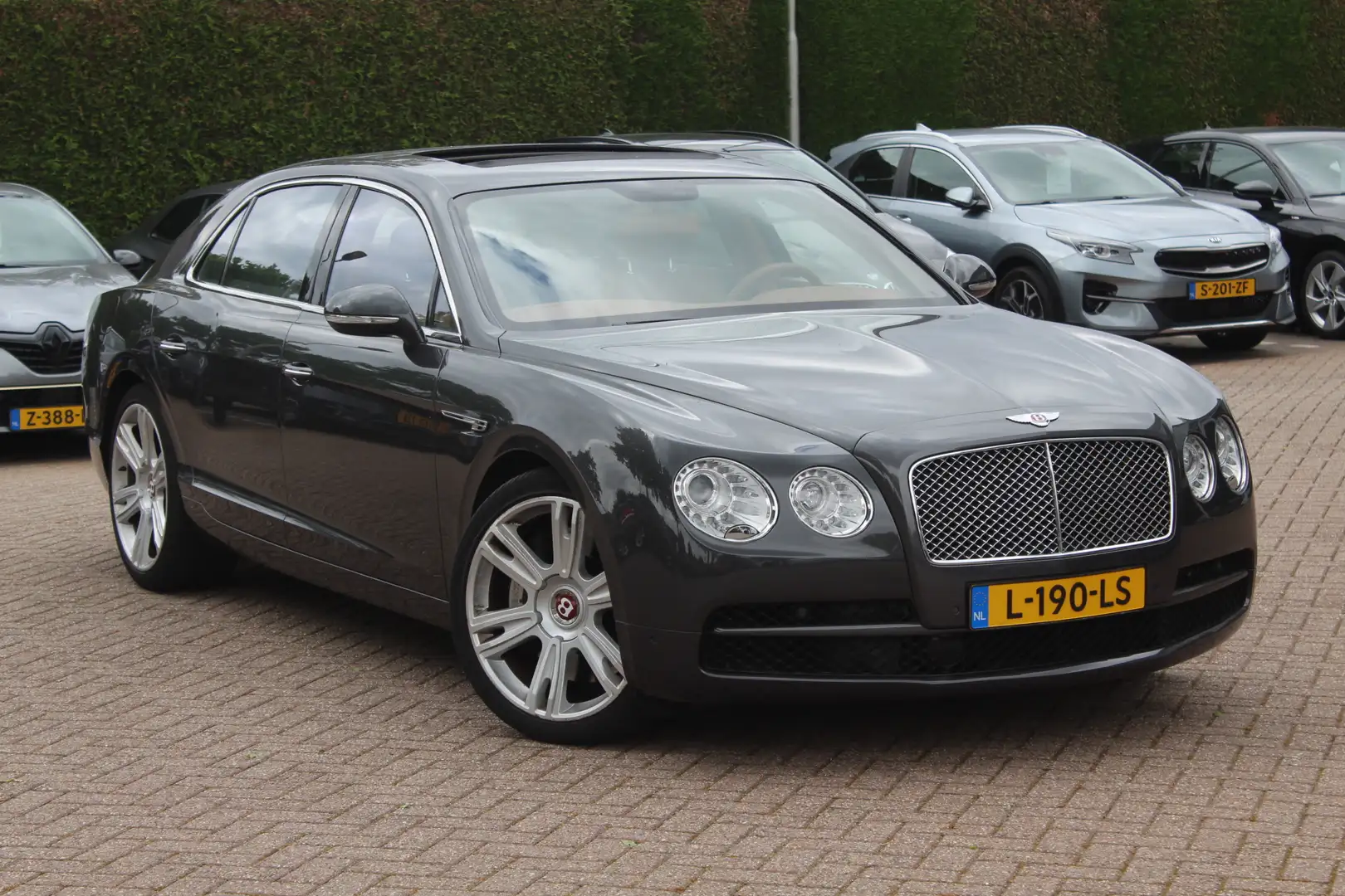 Bentley Flying Spur 4.0 V8 Gris - 1