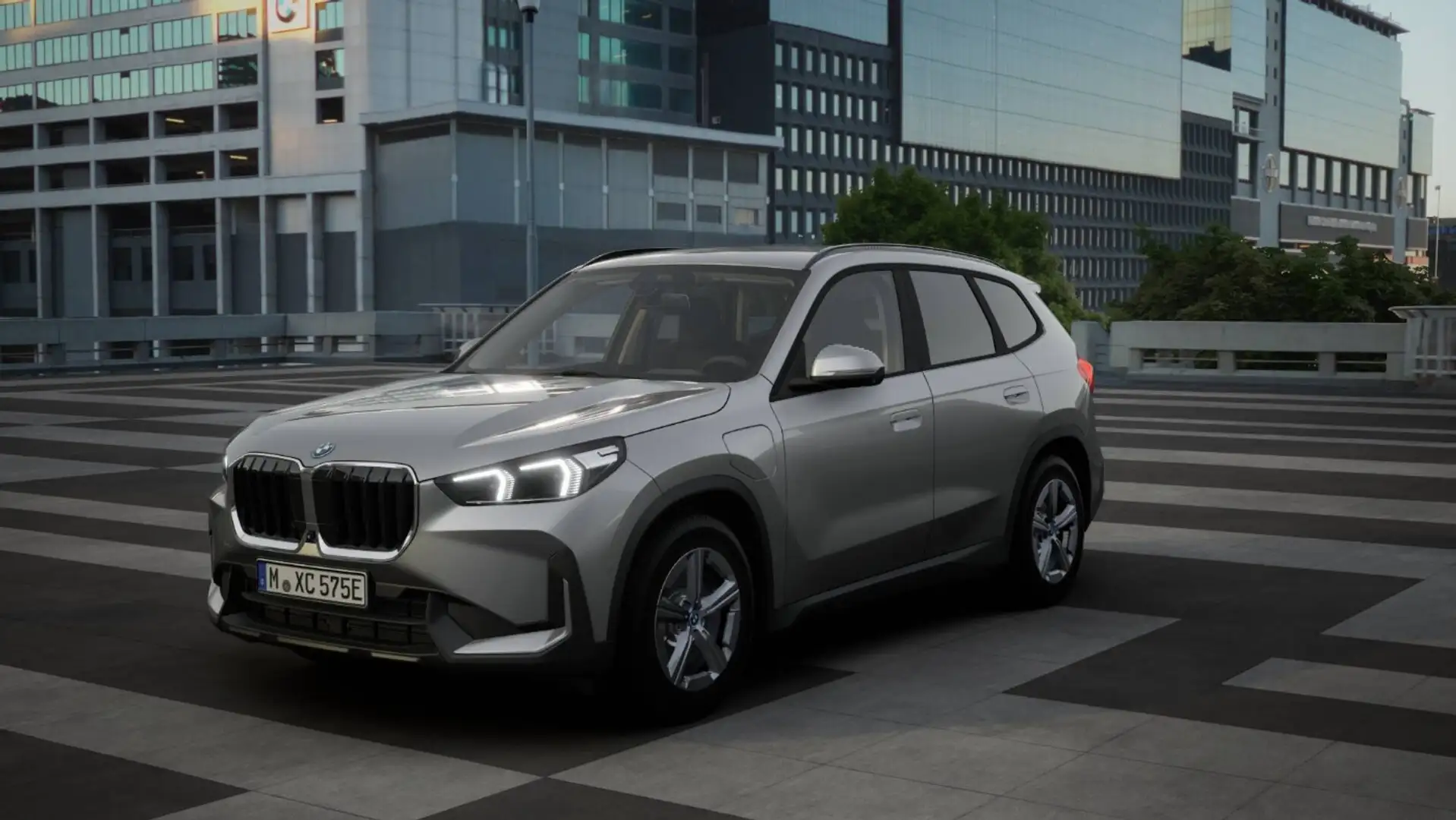 BMW X1 xDrive25e LED SpurAss AHK Navi ParkAss RFK Silber - 1