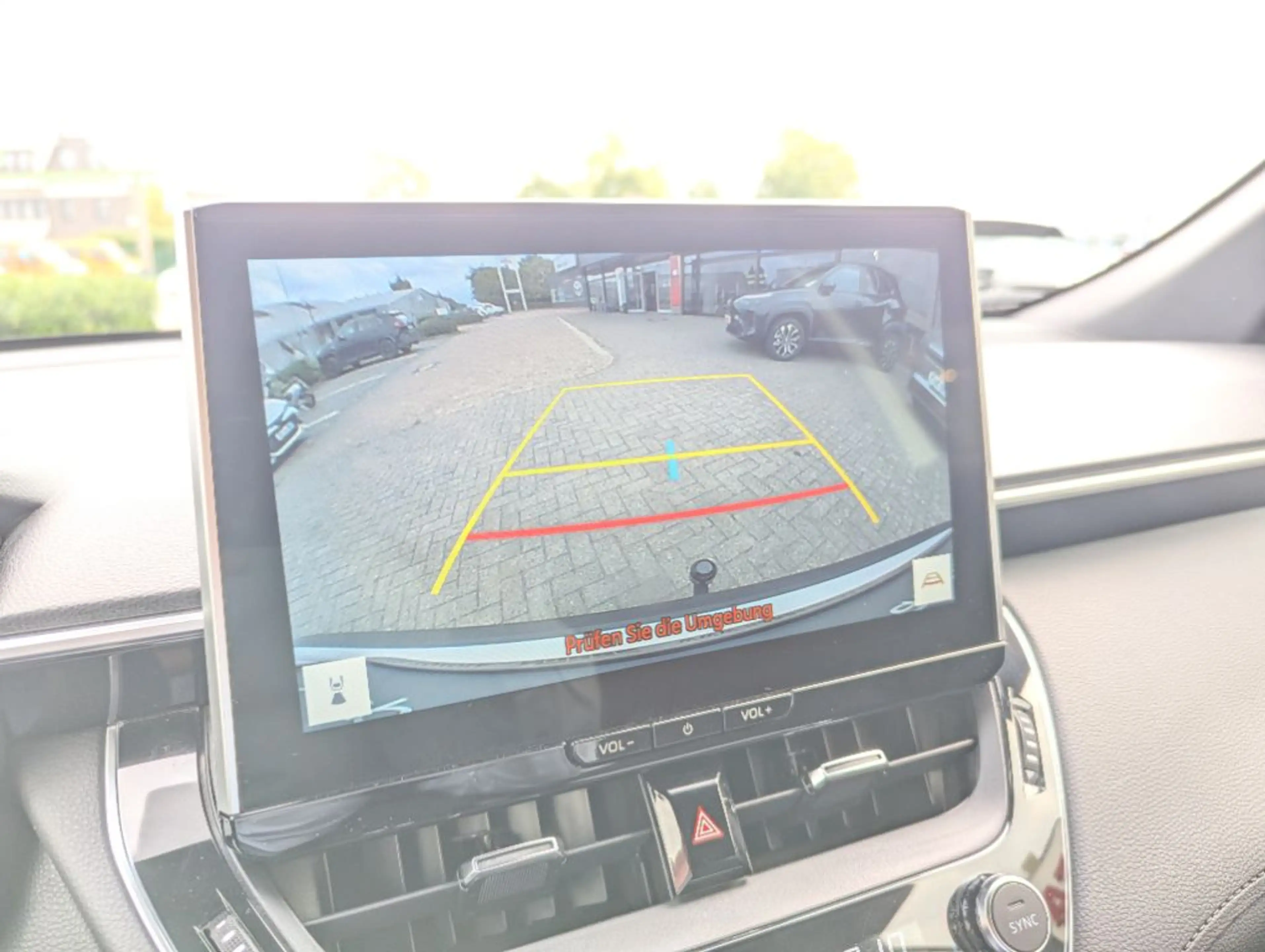 Toyota Corolla Cross Hybrid 2.0 VVT-i Team Deutschland Kamera — photo 11