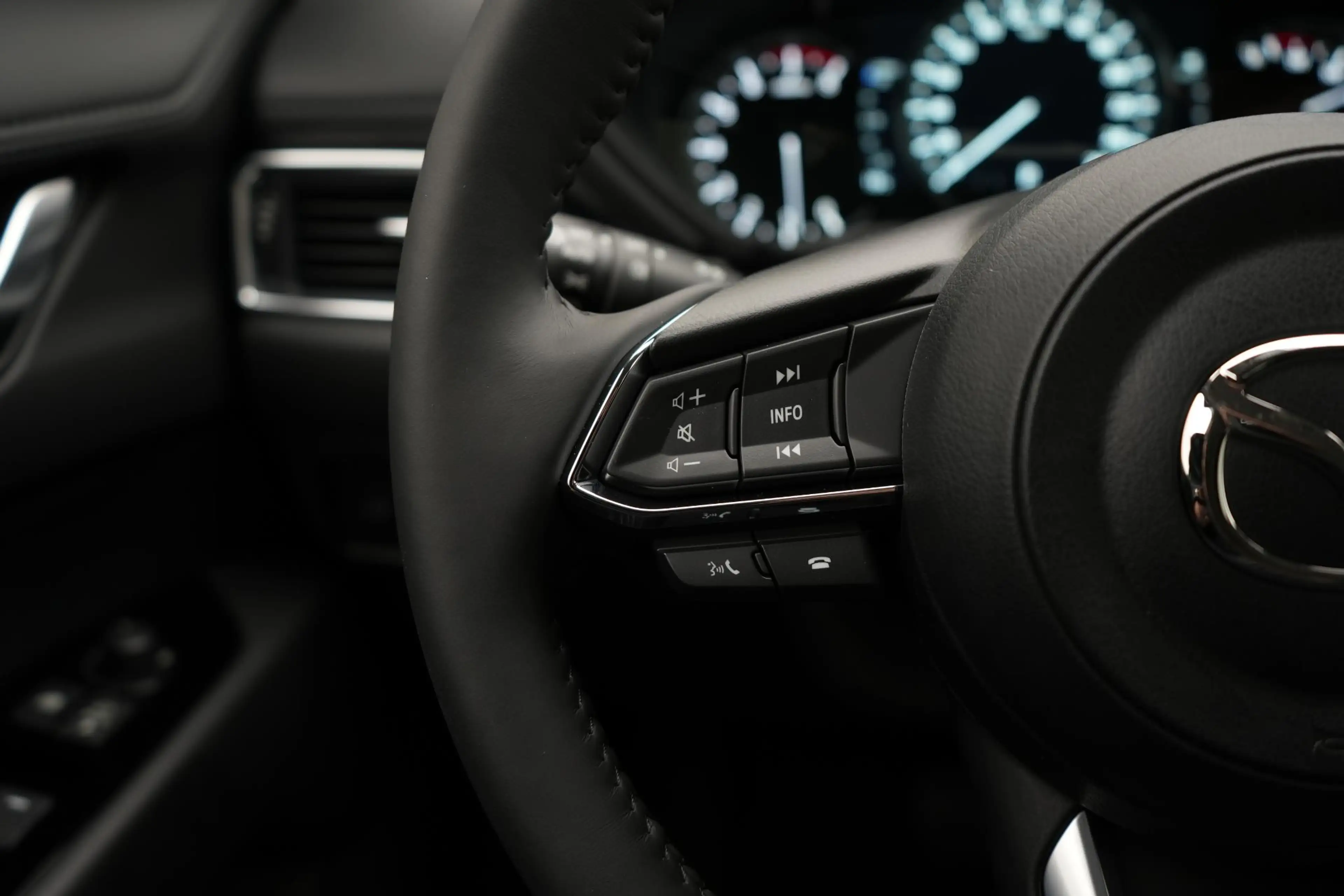 Mazda CX-5 2.0 e-SkyActiv-G Advantage automaat : dealer onder — photo 28