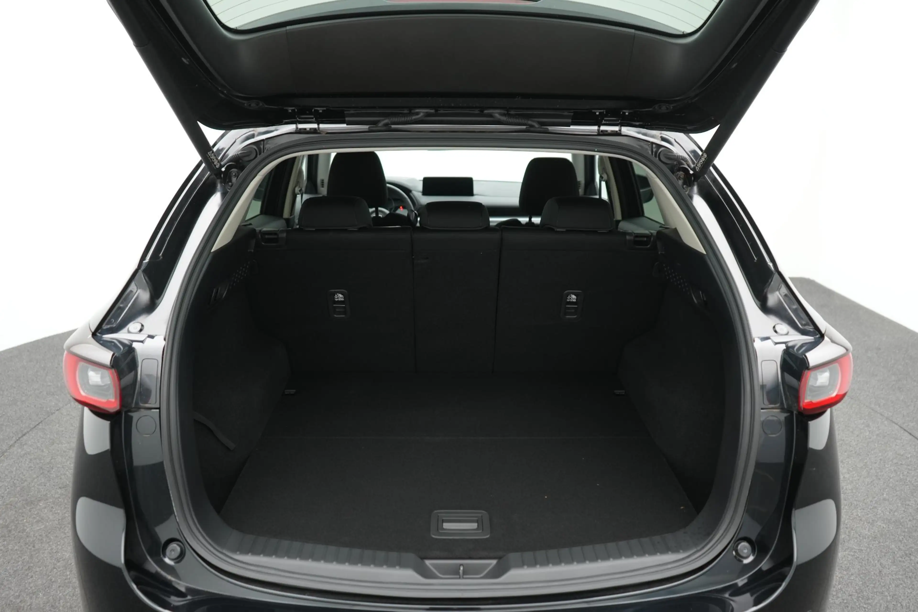 Mazda CX-5 2.0 e-SkyActiv-G Advantage automaat : dealer onder — photo 20