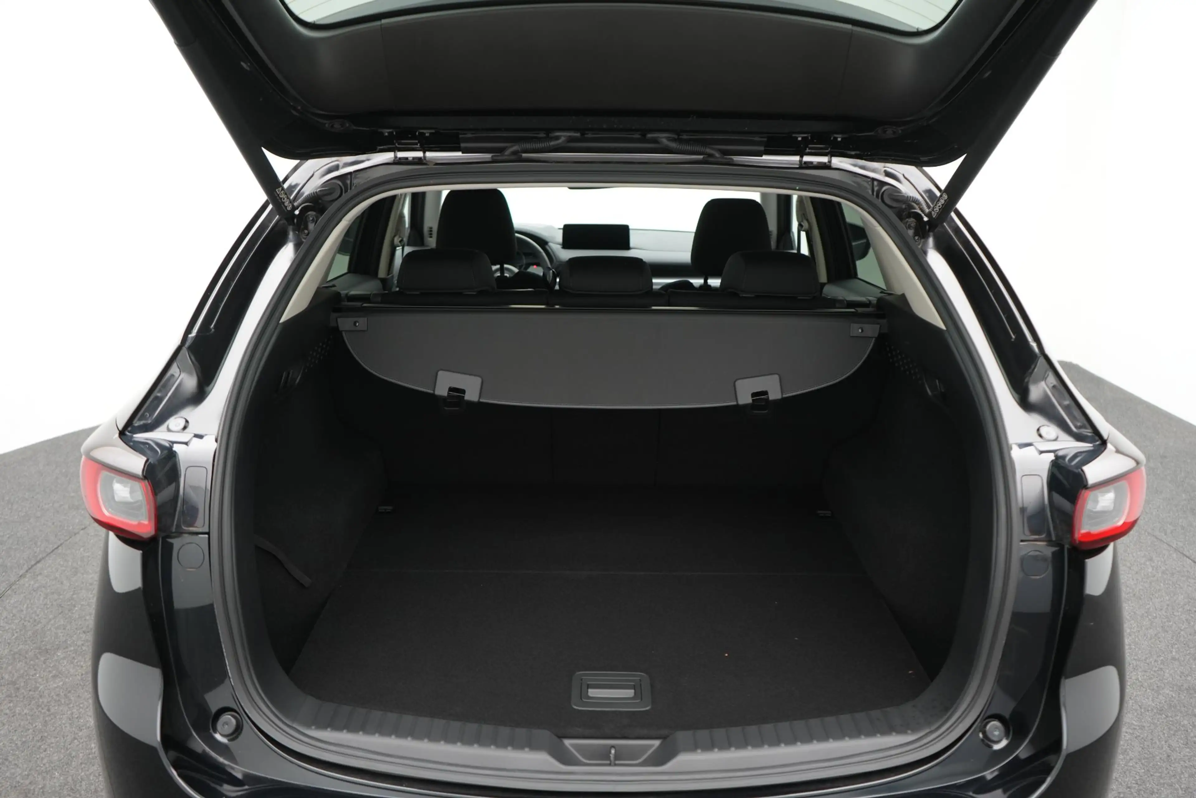 Mazda CX-5 2.0 e-SkyActiv-G Advantage automaat : dealer onder — photo 19