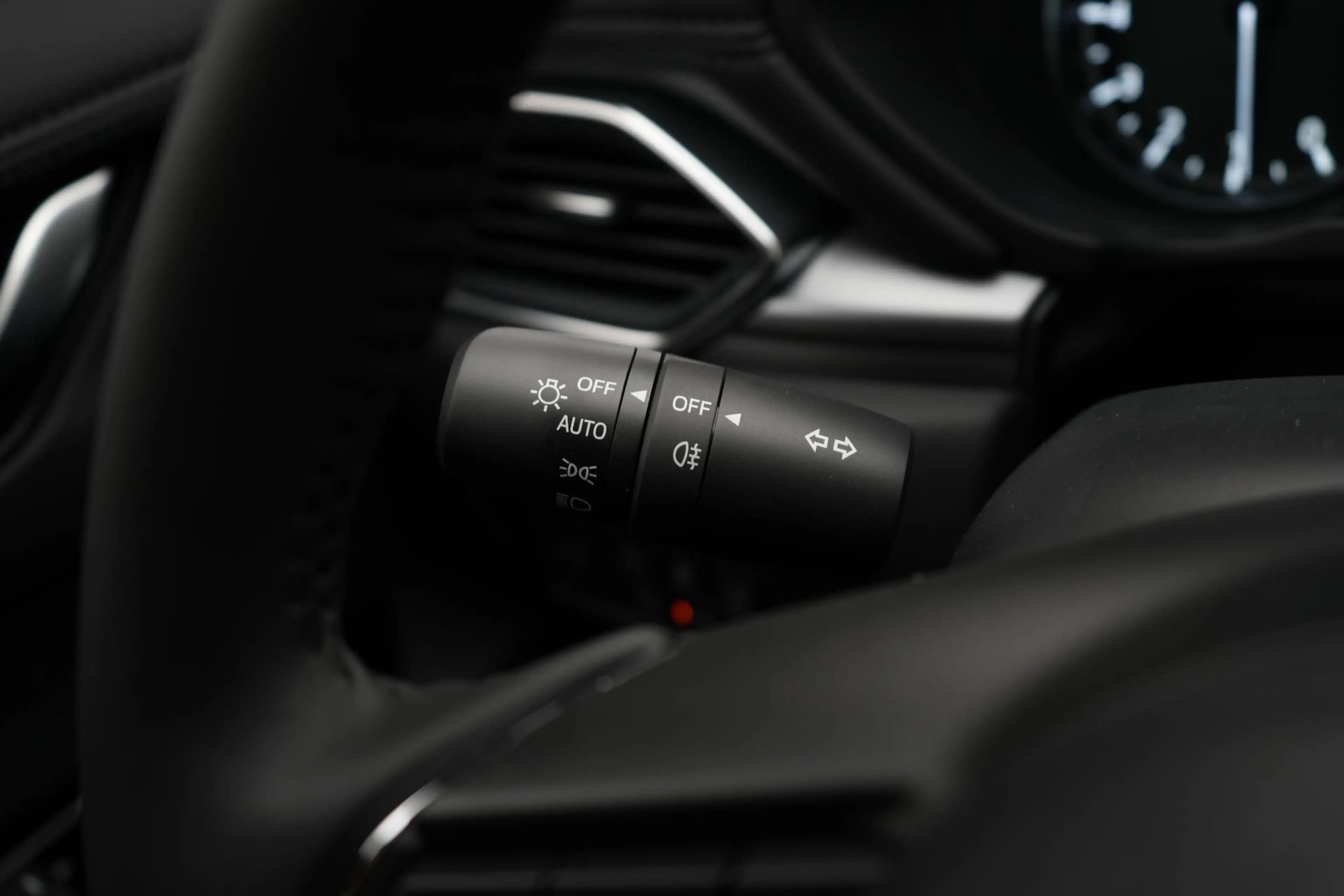 Mazda CX-5 2.0 e-SkyActiv-G Advantage automaat : dealer onder — photo 30