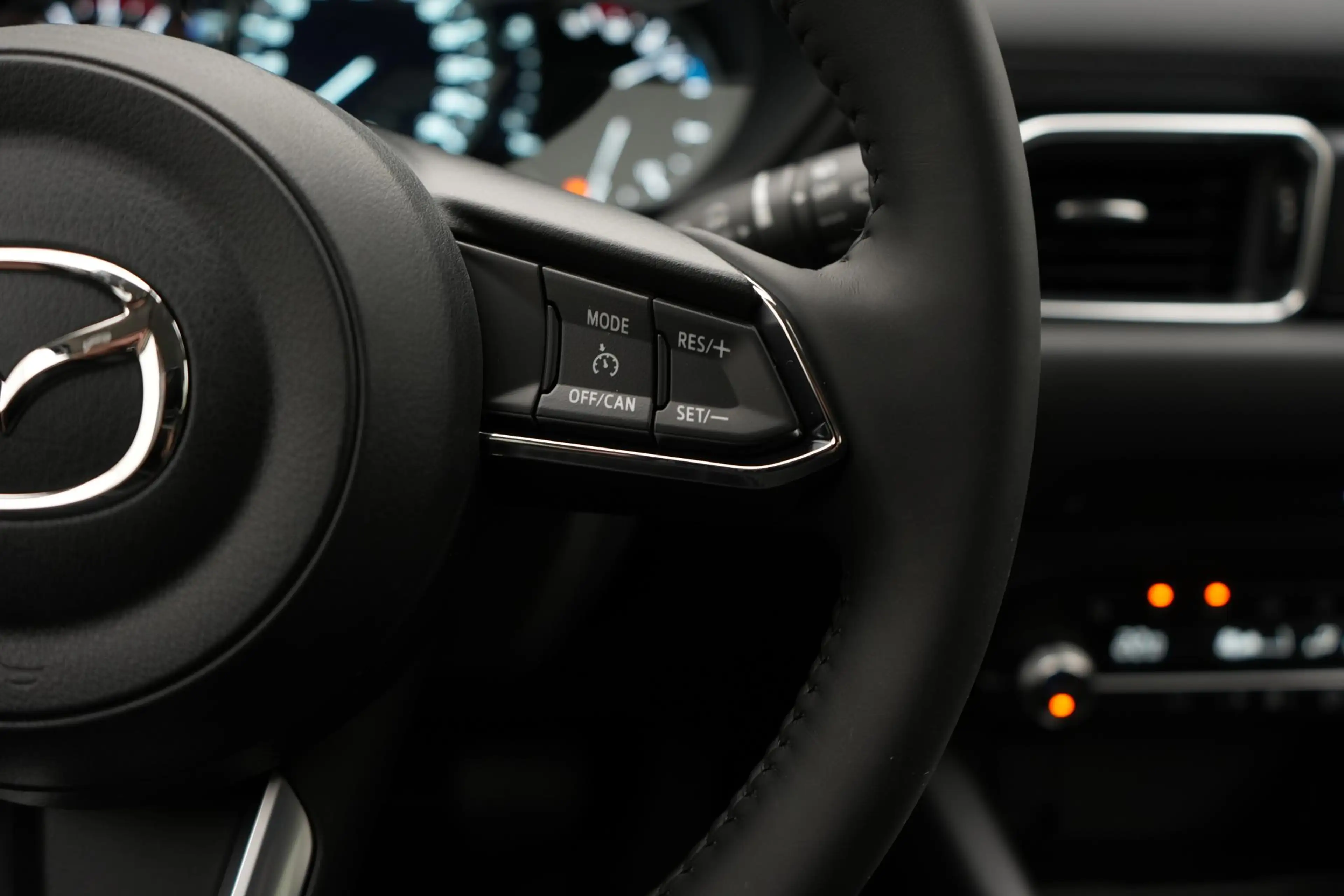 Mazda CX-5 2.0 e-SkyActiv-G Advantage automaat : dealer onder — photo 29