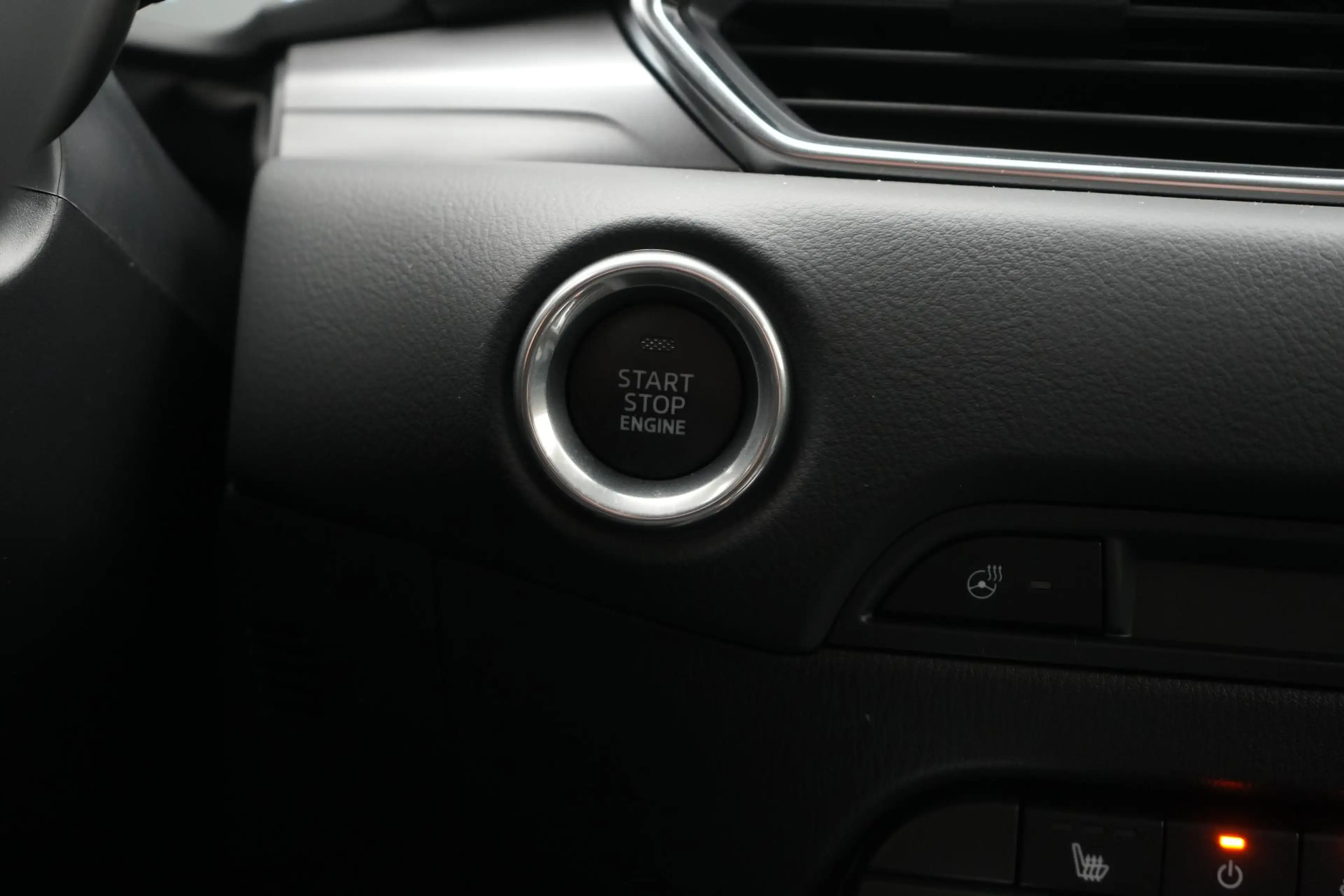 Mazda CX-5 2.0 e-SkyActiv-G Advantage automaat : dealer onder — photo 34