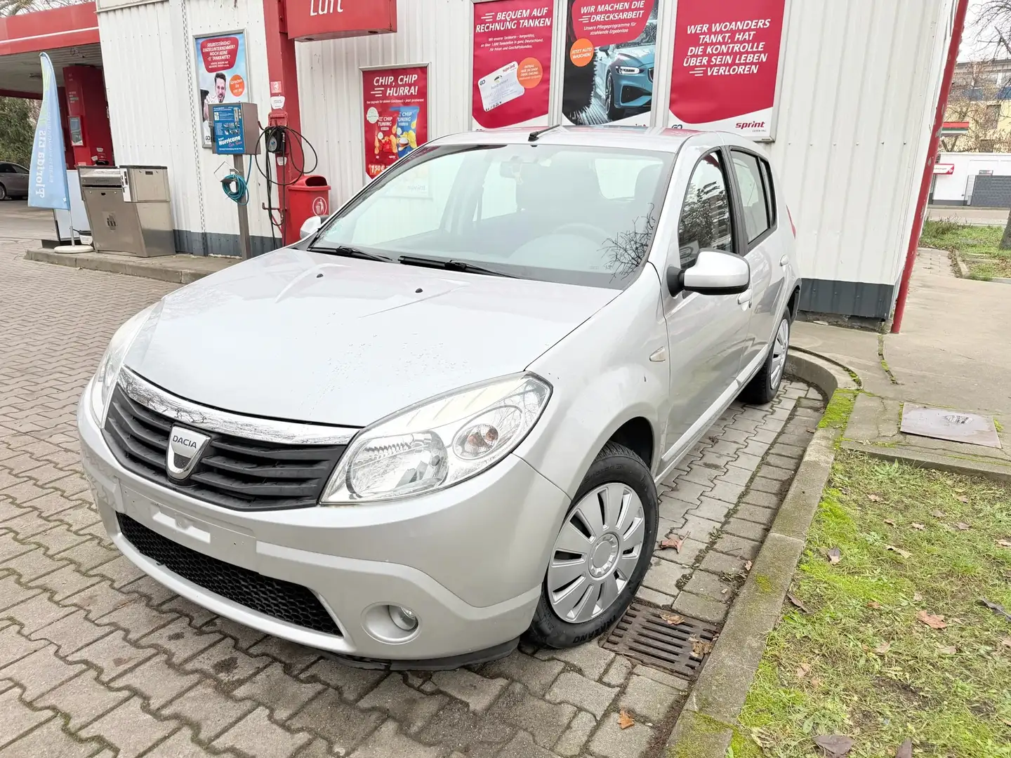 Dacia Sandero HU/AU NEU,ALLWETTERREIFEN NEU,INSPEKTION NEU Silber - 1