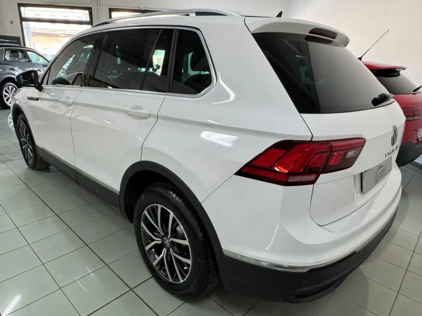 Volkswagen Tiguan Tiguan 2.0 TDI SCR Life Bianco - 2