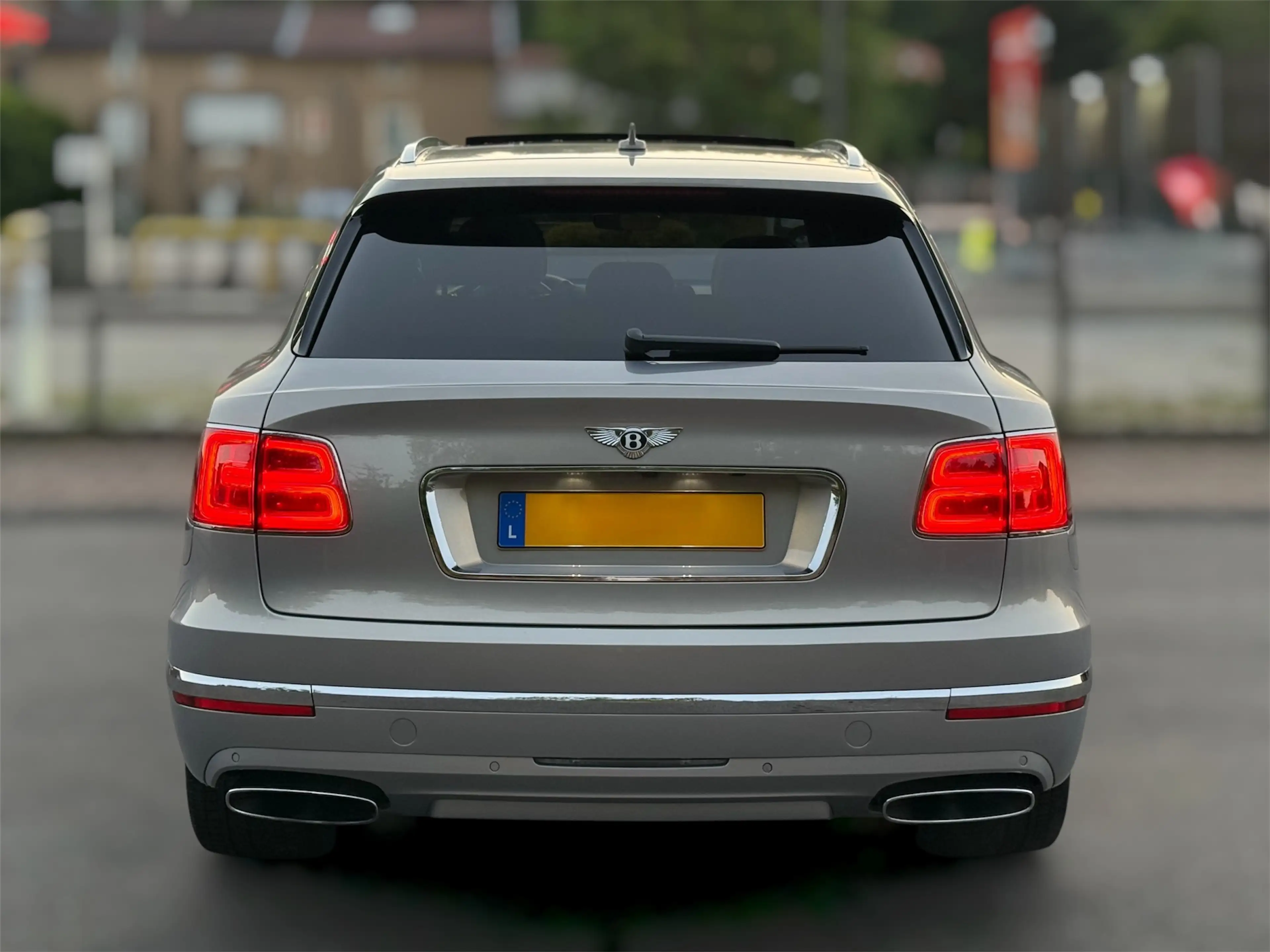 Bentley Bentayga 6.0 W12 608CH / Massage / Night Vision / Acc /Full — photo 6