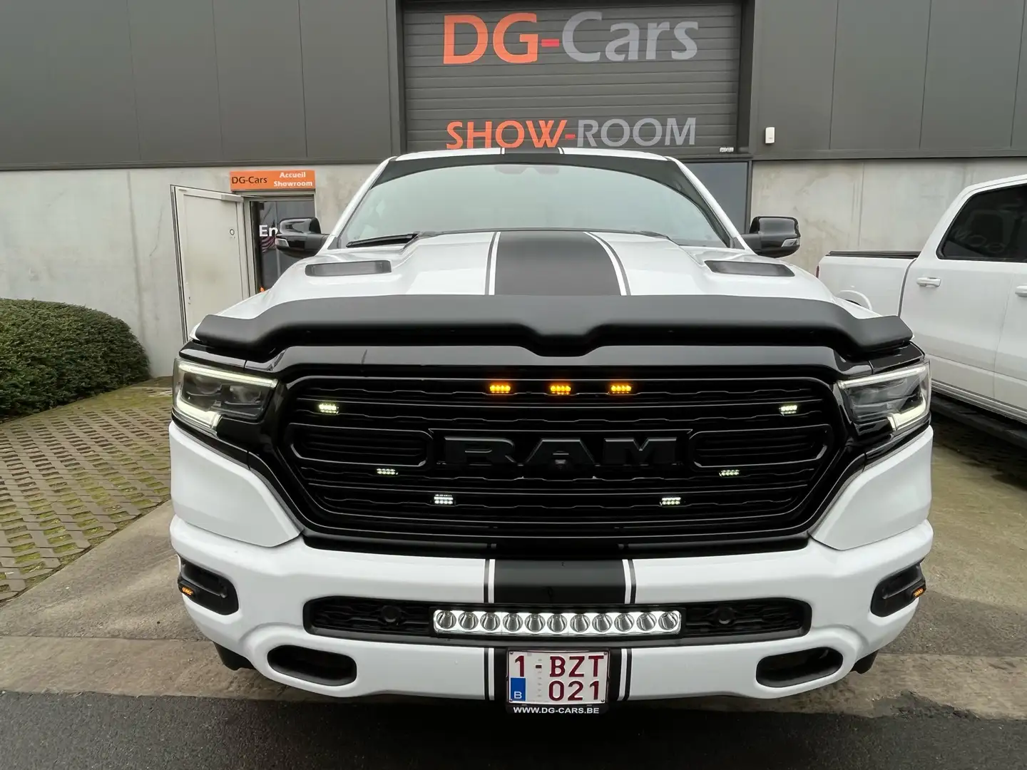Dodge RAM Limited Night Edition V8 Weiß - 2