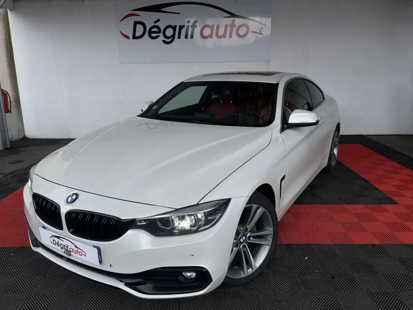 BMW 430 SERIE COUPE F32 LCI Coupé 430i xDrive 252 ch BVA8  Blanc - 1