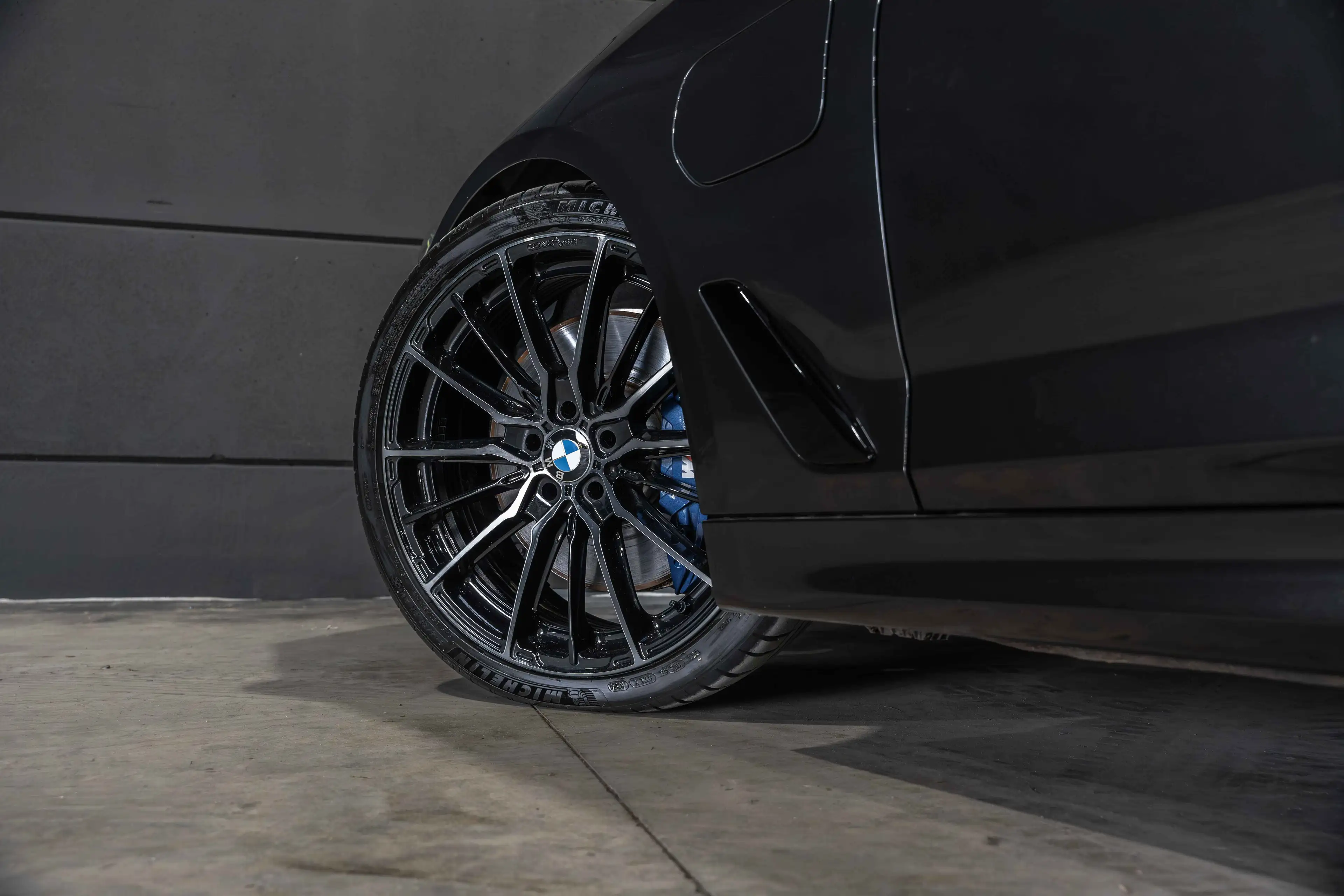 BMW 545 M PACK*LED*SOFTCLOSE*HARMAN/KARDON*CONCAVER WHEELS* — photo 13