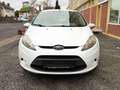 Ford Fiesta 1,6 TDCi 70kW DPF Titanium Blanc - thumbnail 2