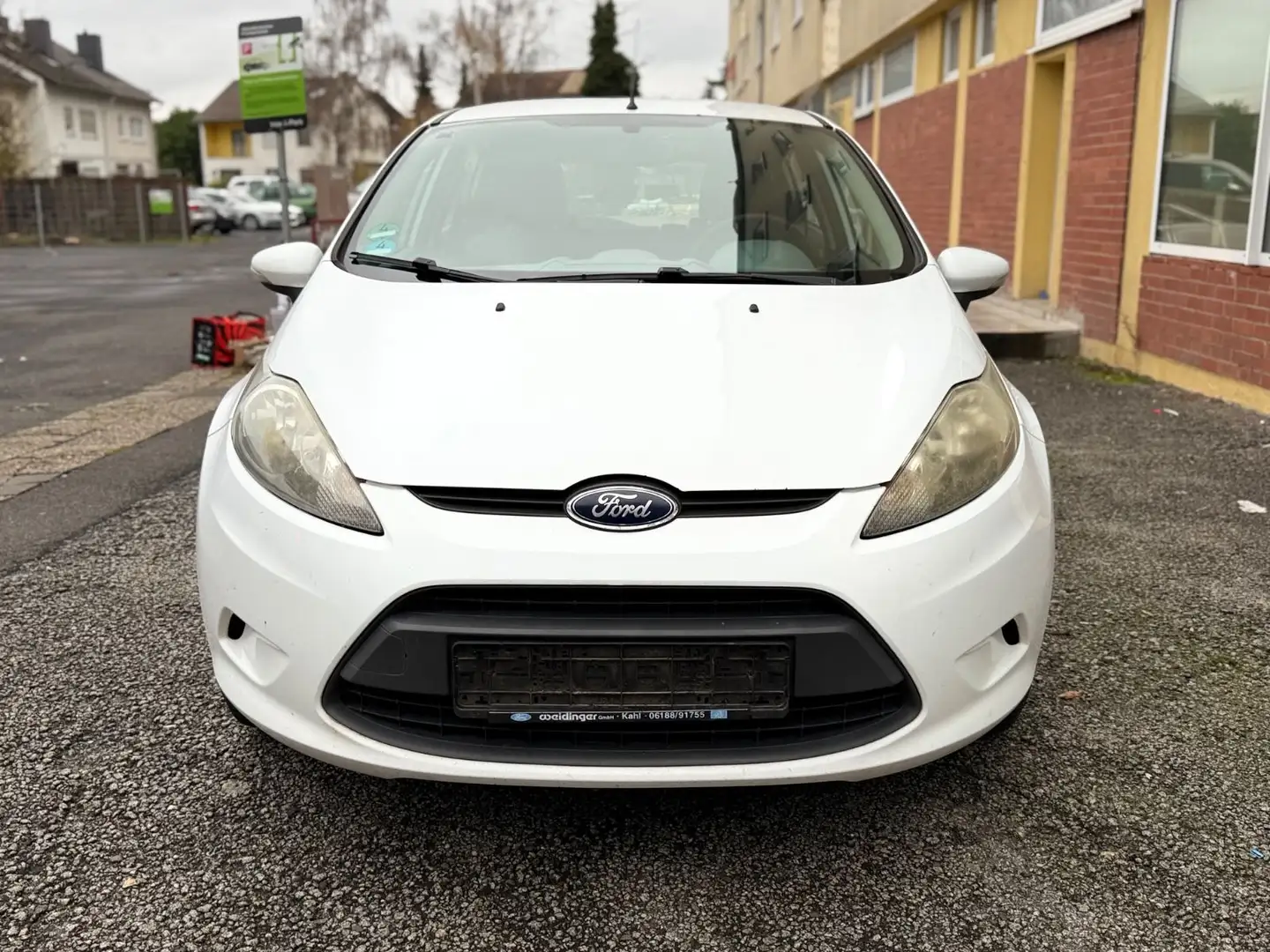 Ford Fiesta 1,6 TDCi 70kW DPF Titanium Blanc - 2