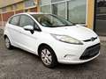 Ford Fiesta 1,6 TDCi 70kW DPF Titanium Blanc - thumbnail 1