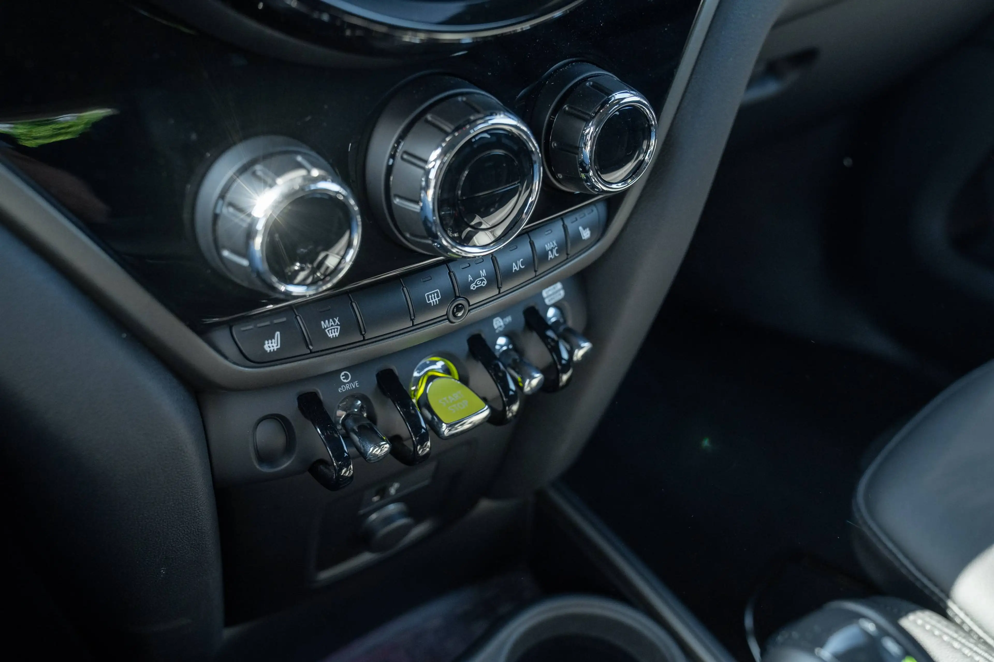 MINI Cooper SE Countryman 1.5A PHEV NAVI/LEDER/LED/KEYLESS — photo 12