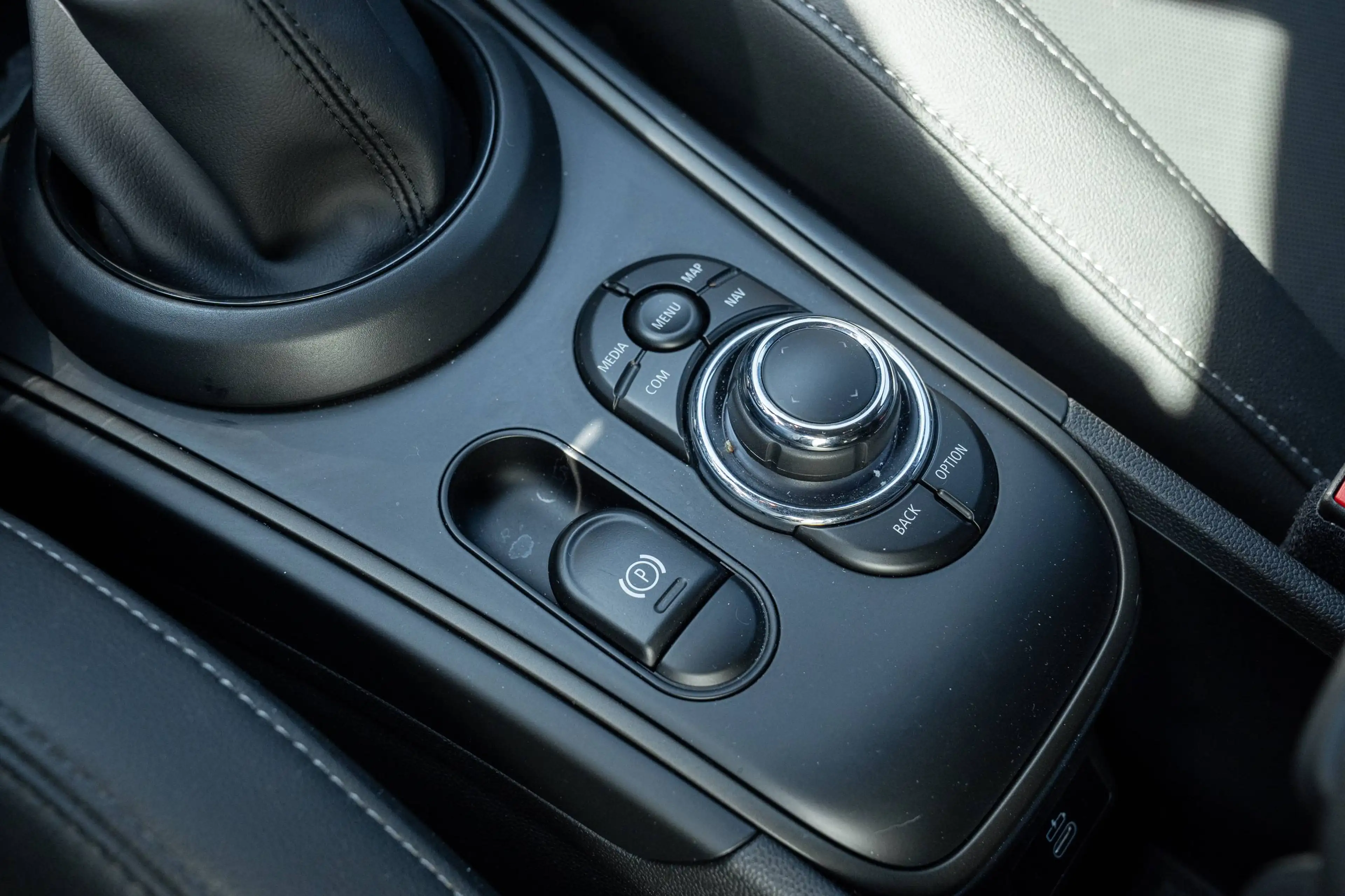 MINI Cooper SE Countryman 1.5A PHEV NAVI/LEDER/LED/KEYLESS — photo 14