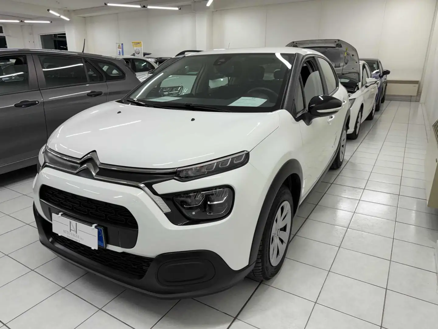 Citroen C3 BlueHDi 100 S&S Feel Blanc - 2