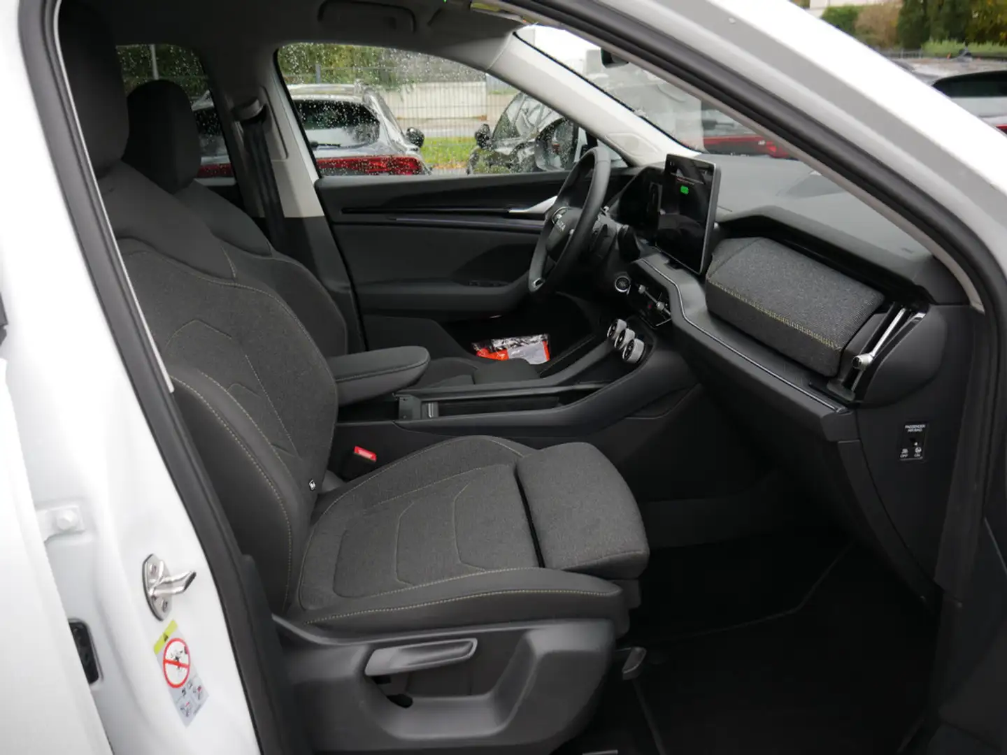 Skoda Kodiaq 2.0 TSI Selection 4x4 ACC MATRIX-LED Weiß - 2