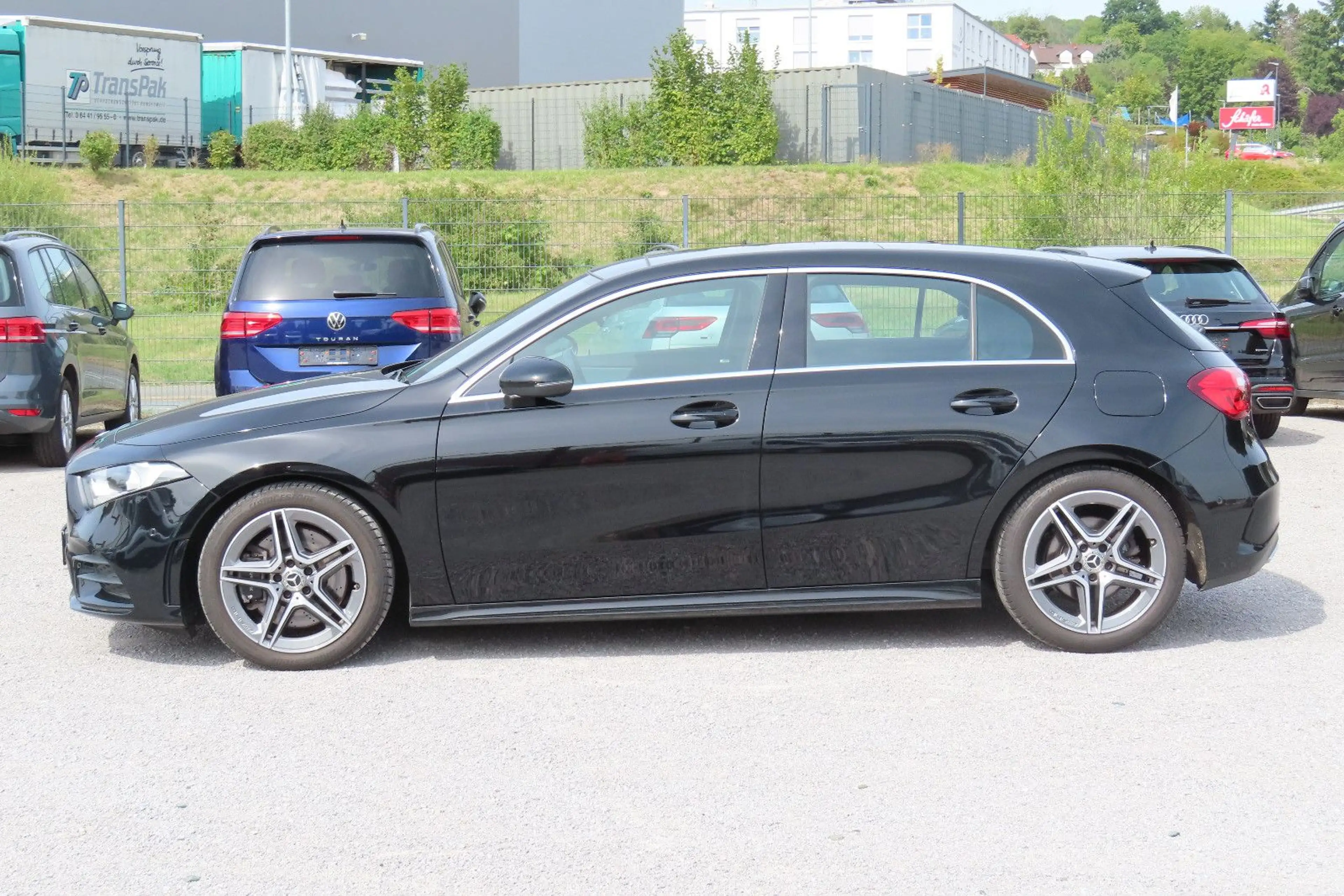 Mercedes-Benz A 250 4Matic AMG Leder Memory Navi Pano Kamera — photo 3