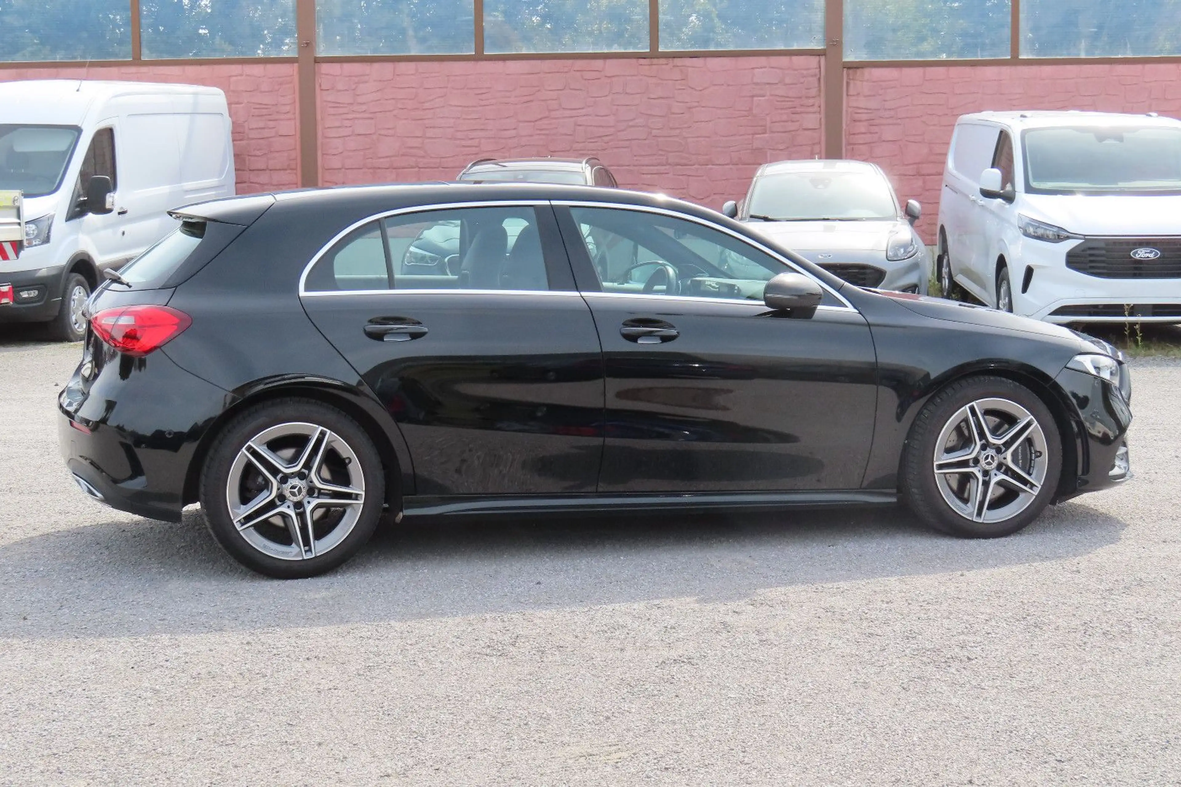 Mercedes-Benz A 250 4Matic AMG Leder Memory Navi Pano Kamera — photo 6