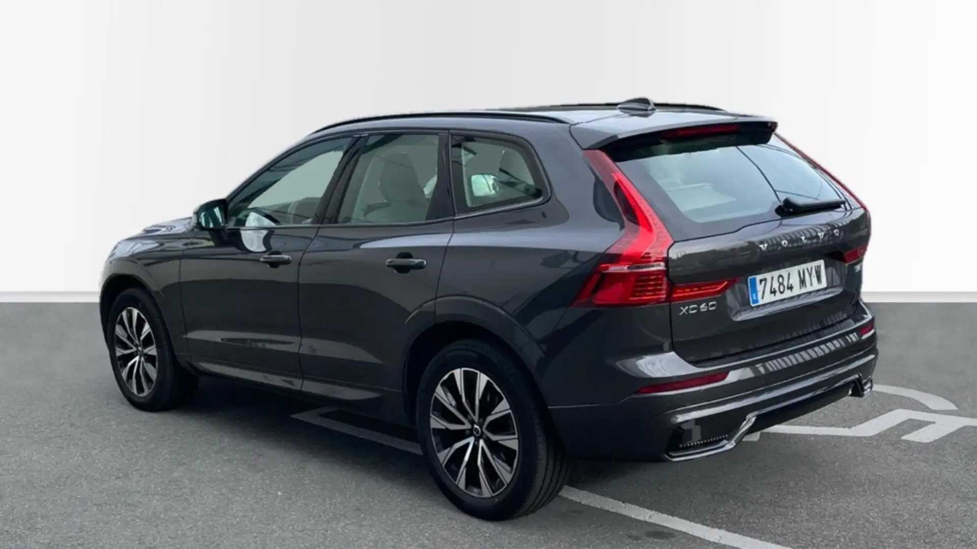 Volvo XC60 2.0 B5 P PLUS DARK AUTO 4WD 5P - 2