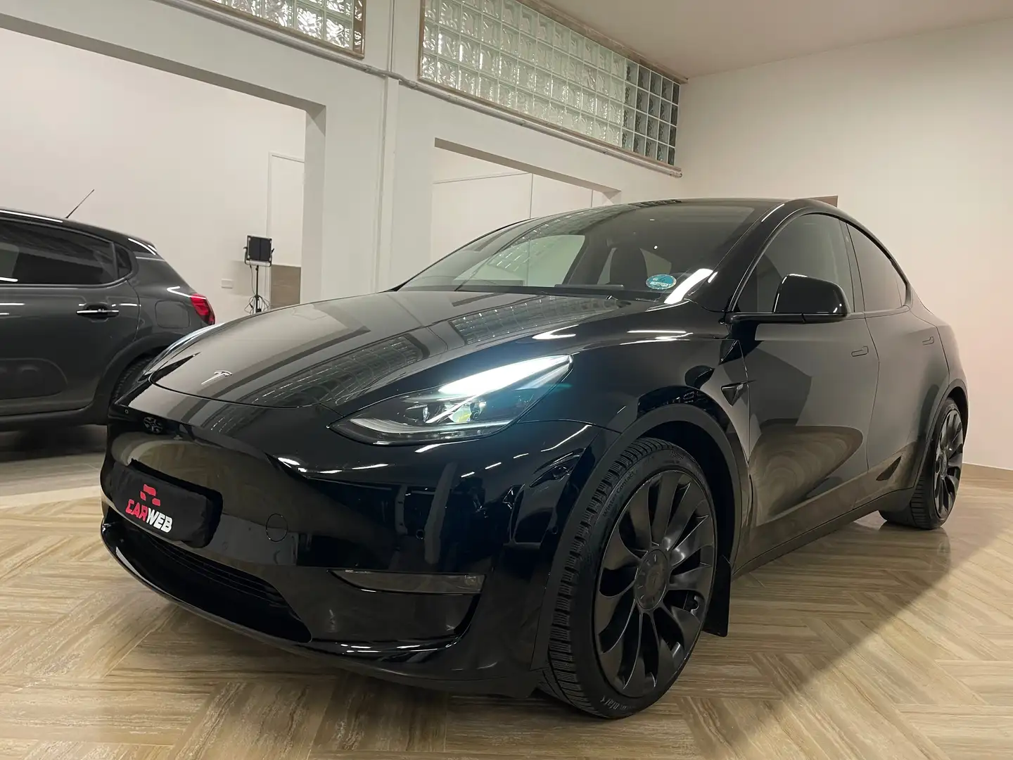 Tesla Model Y Model Y Performance Dual Motor awd Black - 1
