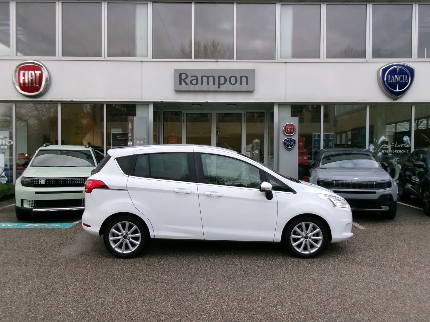 Ford B-Max B-Max 1.5 TDCi 75 CV Titanium Blanc - 2