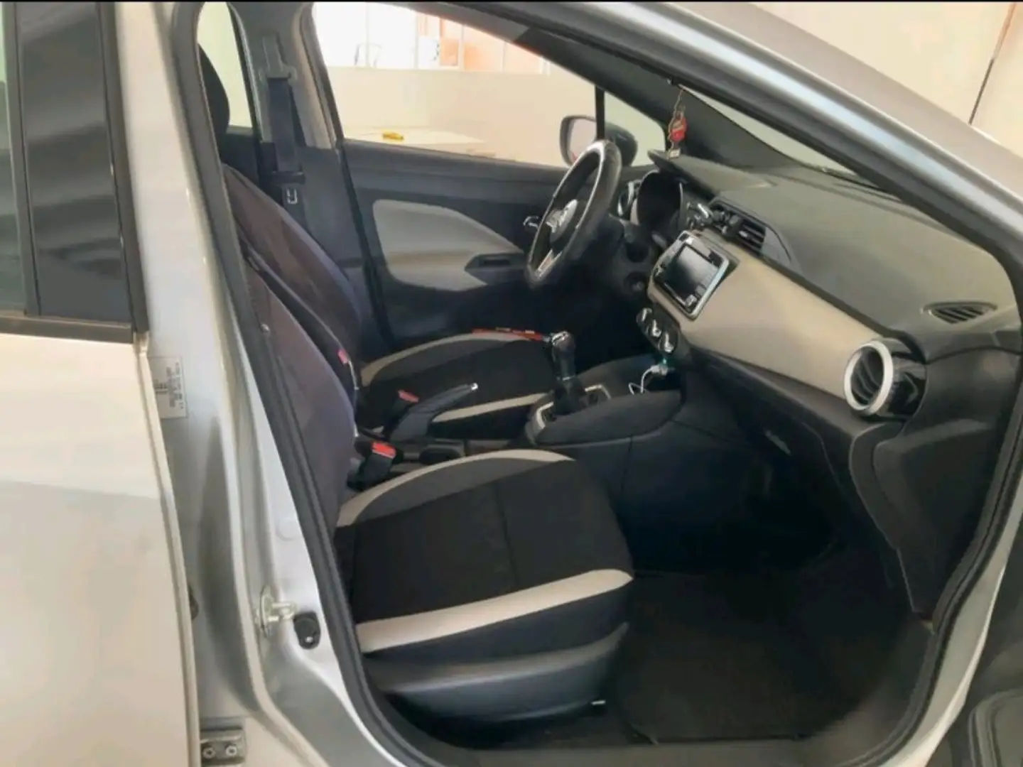 Nissan Micra Micra V 2017 1.0 Visia 71cv IN ARRIVO Schwarz - 2