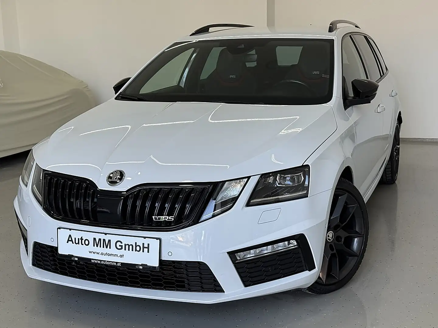 Skoda Octavia Combi RS 2,0 TDI 4x4 DSG Weiß - 1