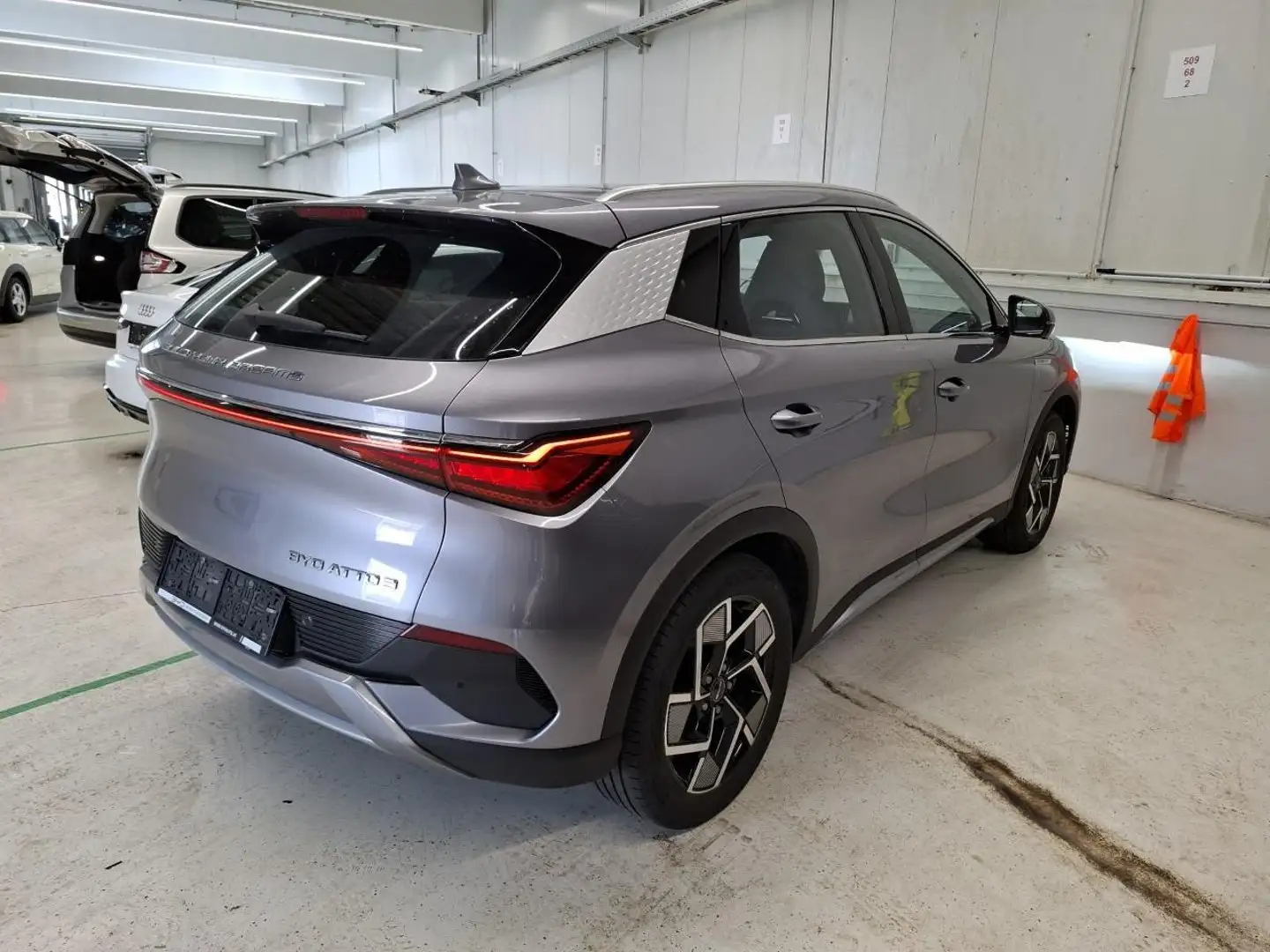 BYD Atto 3 BYD Atto3 60,5 kWh Design Grau - 2